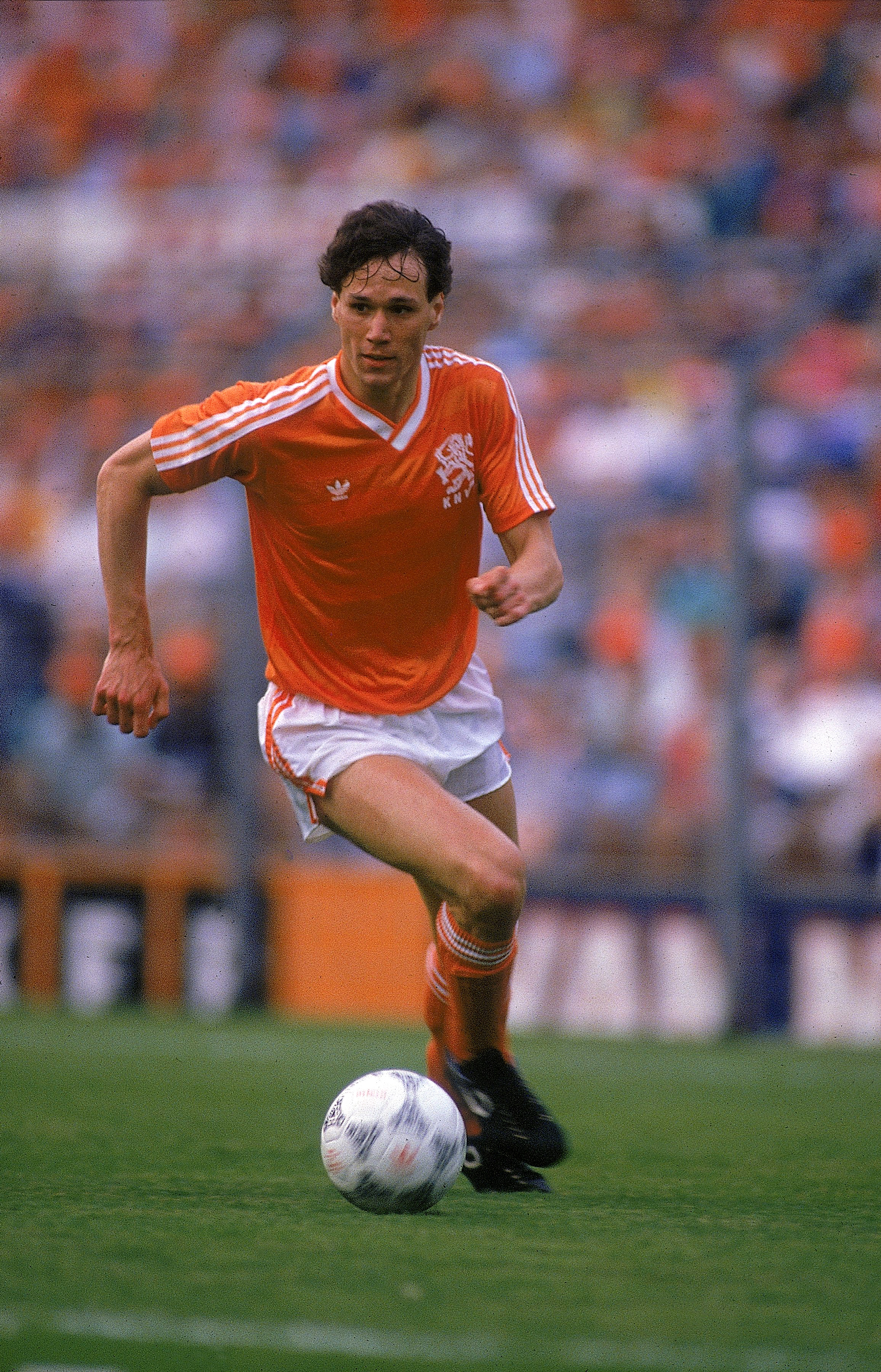 29 Apr 1987:  Marco Van Basten of Holland in action during the European Championship Qualifier against Hungary. Holland won the game 2-0. \ Mandatory Credit: Dave Cannon /Allsport