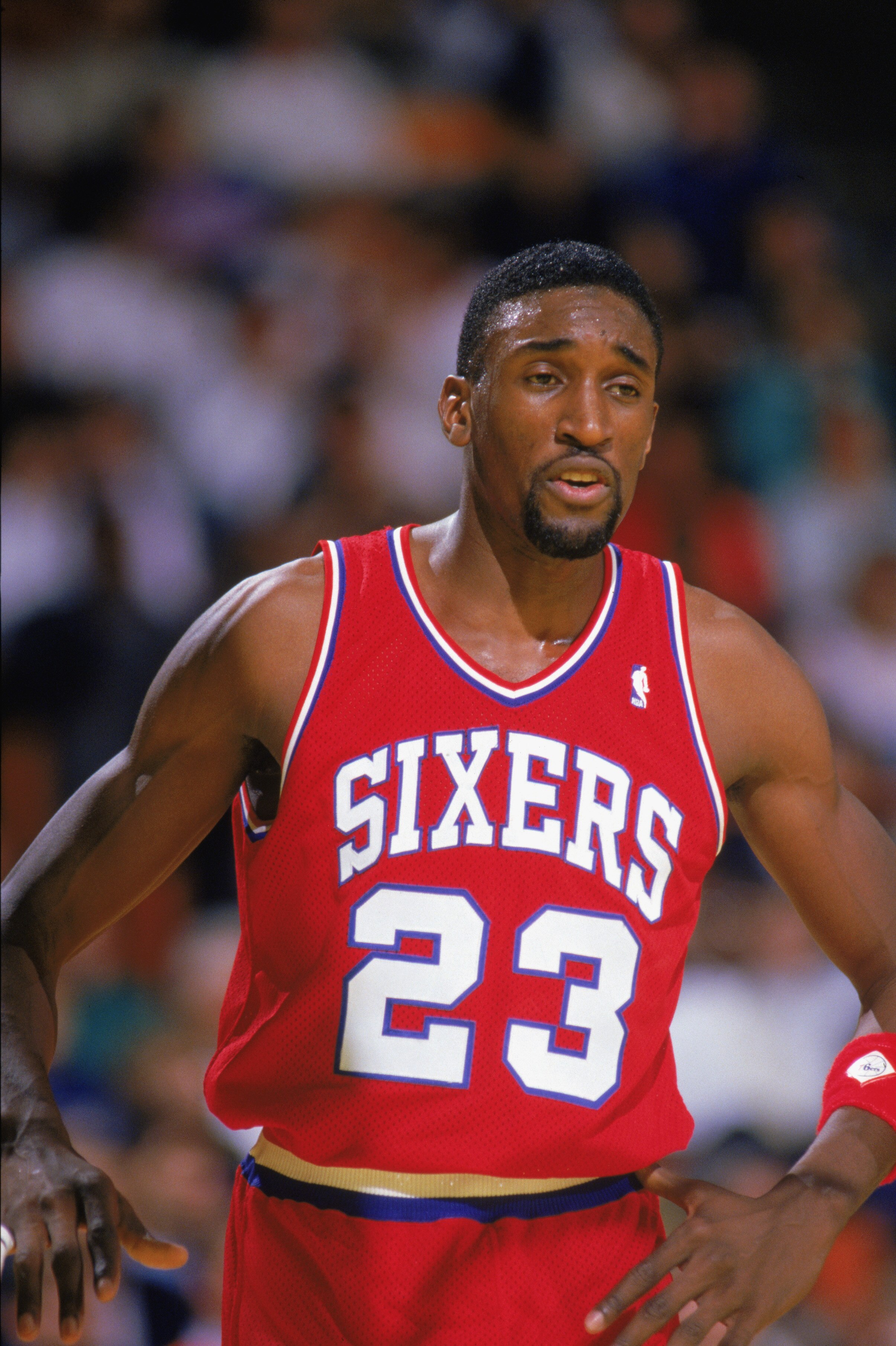 LOS ANGELES - 1987:  Roy Hinson #23 of the Philadelphia 76ers rests during the 1987 game against the Los Angeles Lakers at the Great Western Forum in Los Angeles, California.  (Photo by Mike Powell/Getty Images)