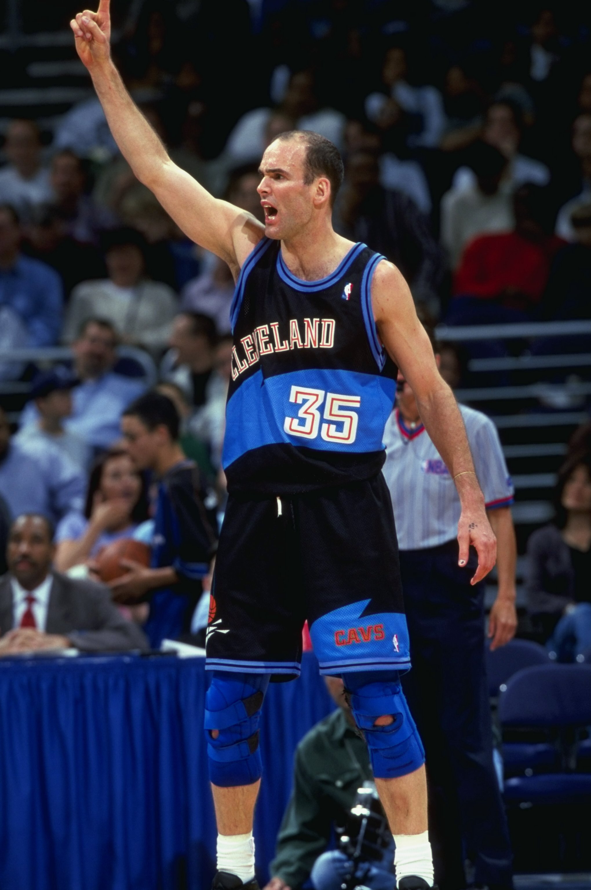 29 Apr 1999: Danny Ferry #35 of the Cleveland Cavaliers holds up his hand during the game against the Washington Wizards at the MCI Center in Washington, D.C. The Wizards defeated the Cavaliers 97-86.  Mandatory Credit: Ezra O. Shaw  /Allsport