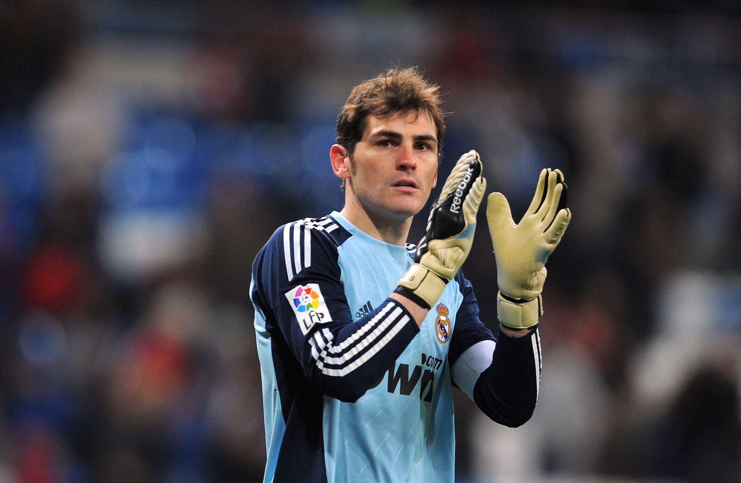 MADRID, SPAIN - MARCH 03: Iker Casillas of Real Madrid applauds fans after Real beat Malaga 7-0 in the La Liga match at Estadio Santiago Bernabeu on March 3, 2011 in Madrid, Spain.  (Photo by Denis Doyle/Getty Images)