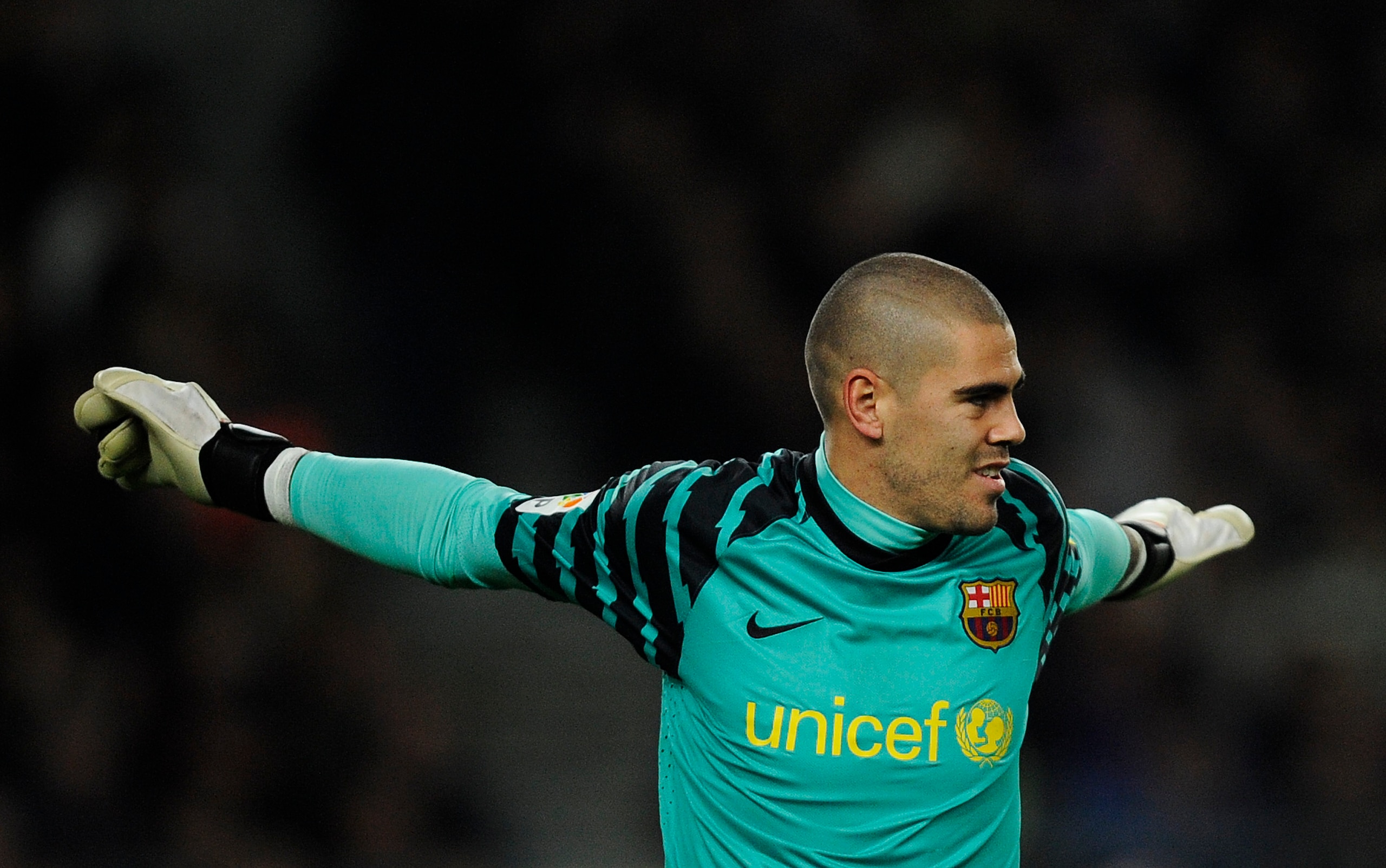 BARCELONA, SPAIN - MARCH 05:  Victor Valdes of FC Barcelona looks on during the La liga match between Barcelona and Real Zaragoza at Camp Nou on March 5, 2011 in Barcelona, Spain. Barcelona won 1-0.  (Photo by David Ramos/Getty Images)