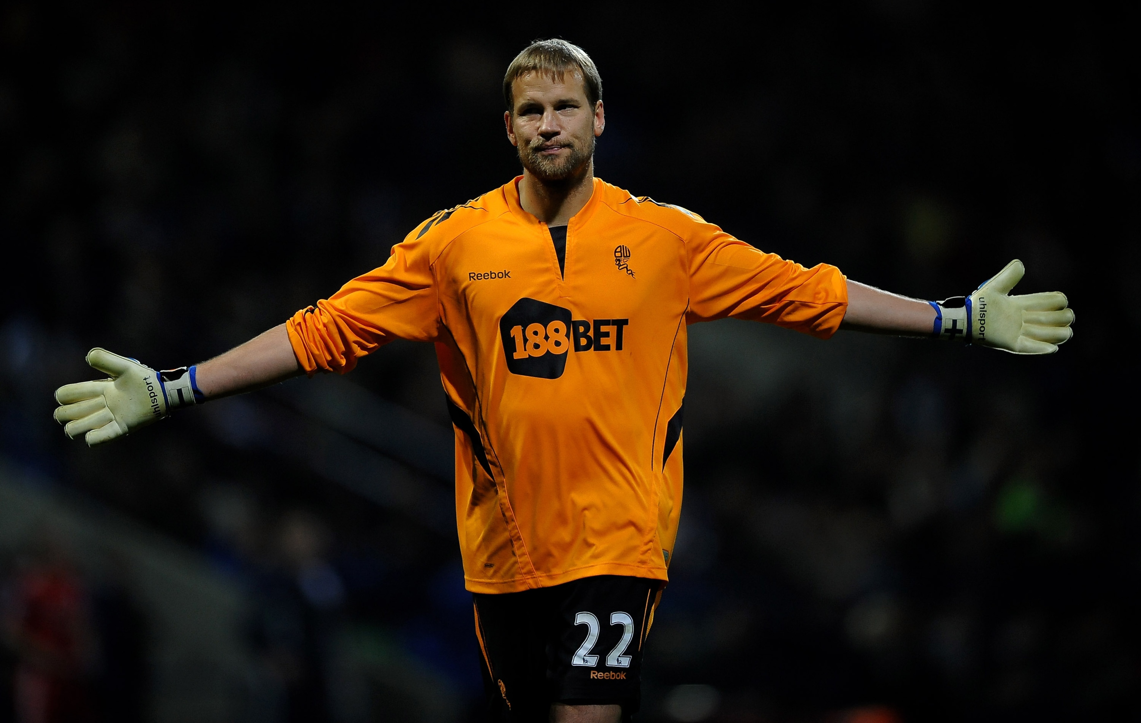 BOLTON, ENGLAND - OCTOBER 31:   Jussi Jaaskelainen of Bolton Wanderers shows his frustration during the Barclays Premier League match between Bolton Wanderers and Liverpool at the Reebok Stadium on October 31, 2010 in Bolton, England. (Photo by Laurence G