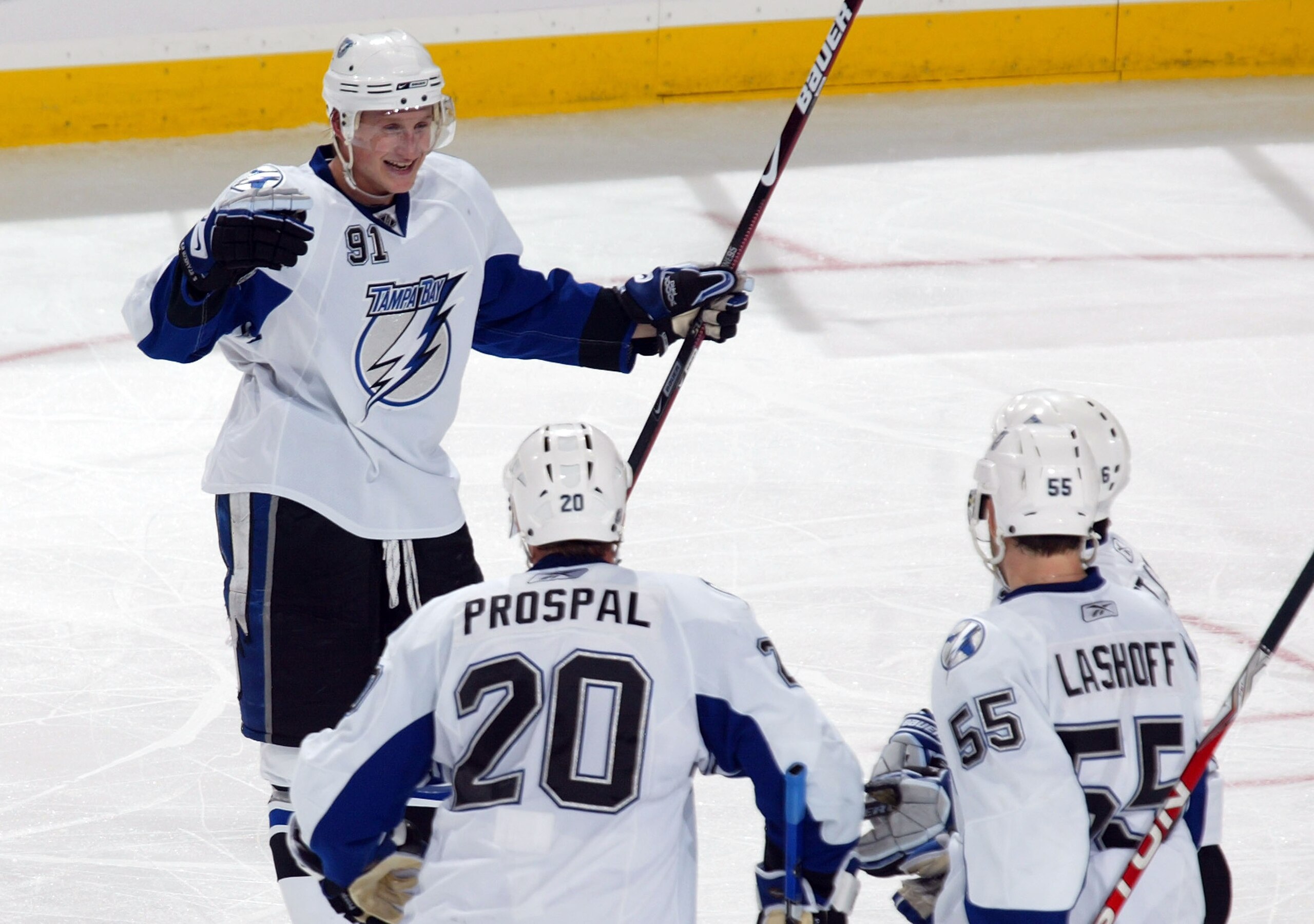 NEWARK, NJ - APRIL 03: Steven Stamkos #91 of the Tampa Bay Lightning scores a power play goal at 5:09 of the second period against the New Jersey Devils on April 3, 2009 at the Prudential Center in Newark, New Jersey. (Photo by Bruce Bennett/Getty Images)