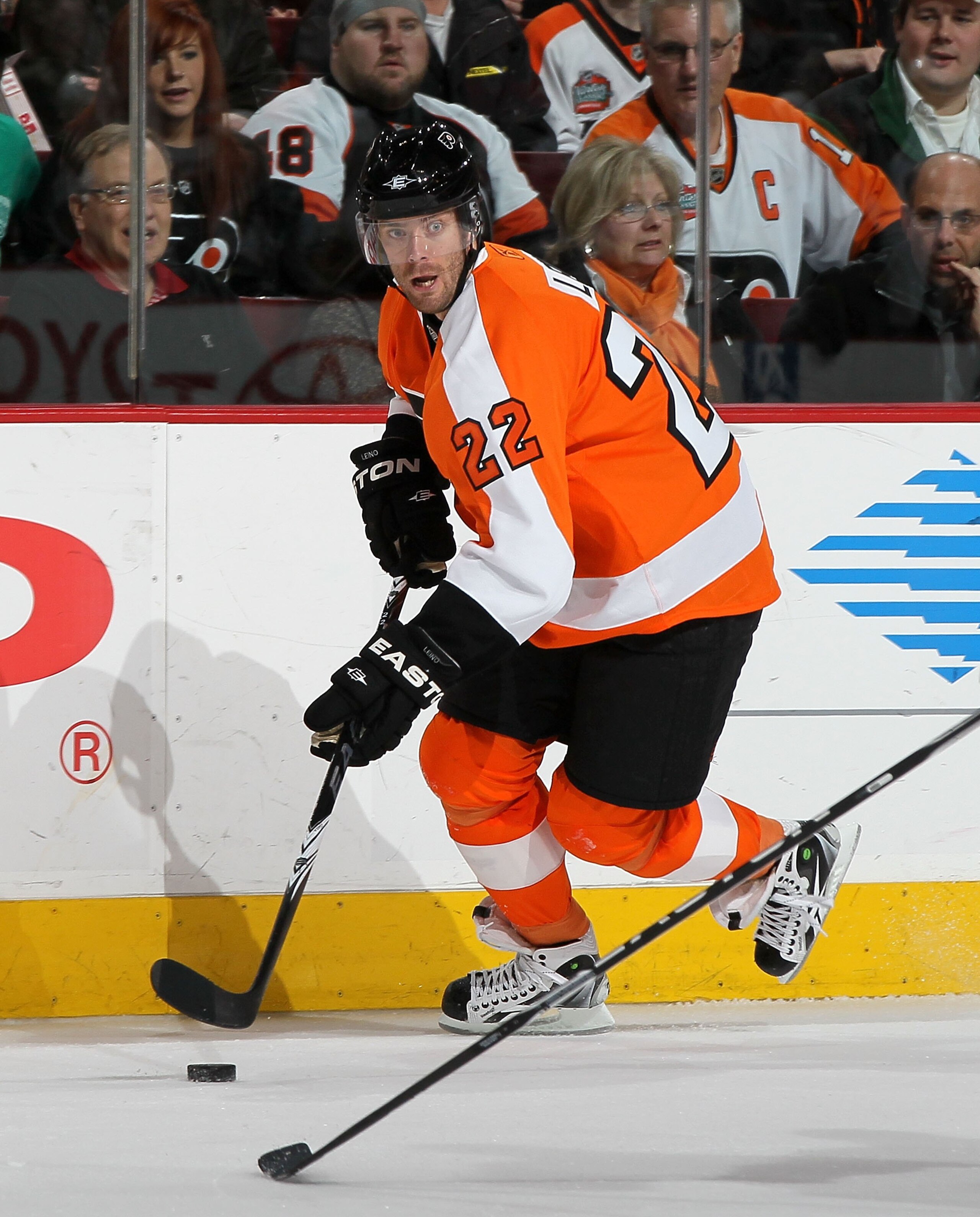 PHILADELPHIA, PA - MARCH 12:  Ville Leino #22 of the Philadelphia Flyers skates against the Atlanta Thrashers on March 12, 2011 at Wells Fargo Center in Philadelphia, Pennsylvania.  (Photo by Jim McIsaac/Getty Images)
