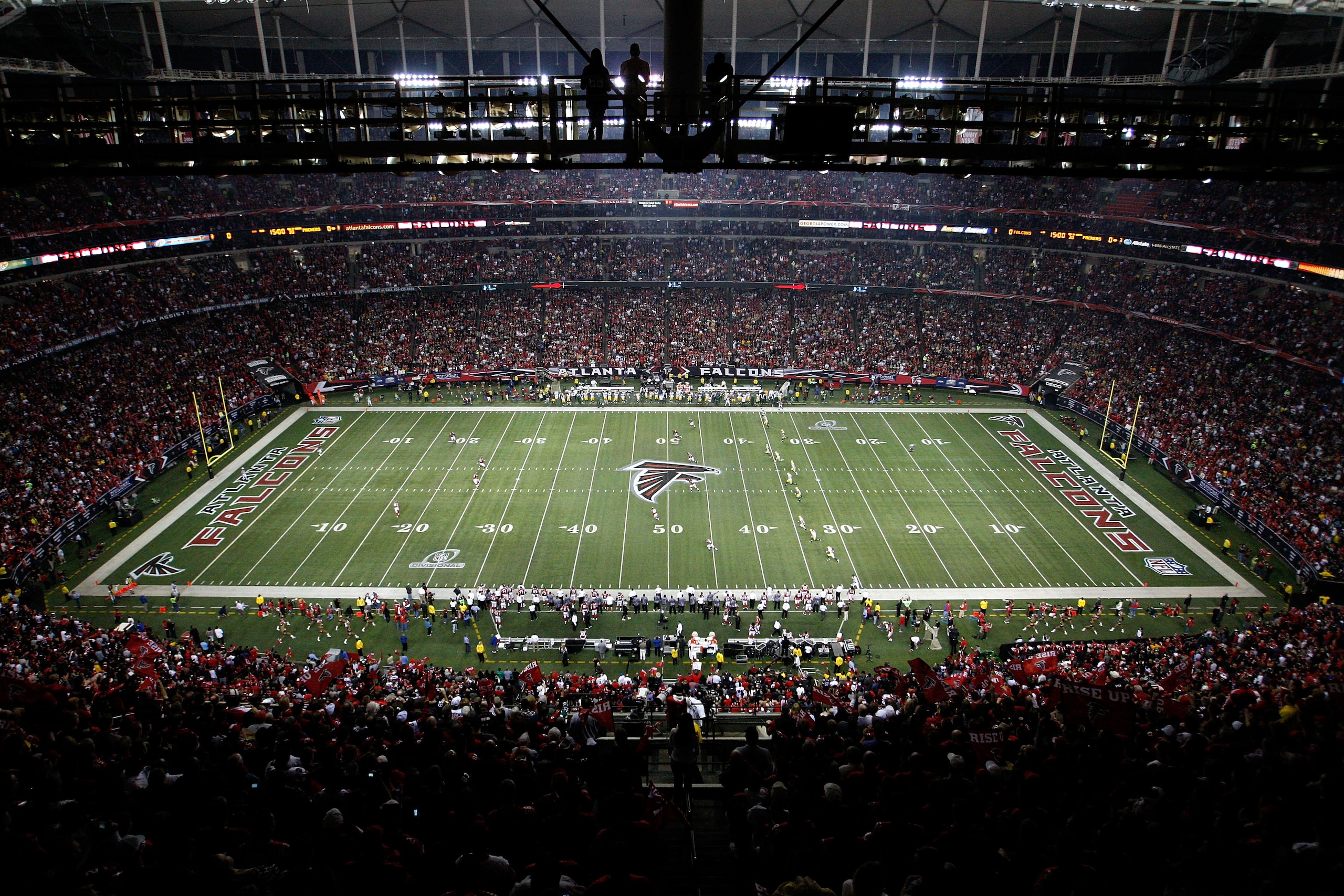 ATLANTA, GA - JANUARY 15:  A general view of the opening kickoff by the Atlanta Falcons to the Green Bay Packers during their 2011 NFC divisional playoff game at Georgia Dome on January 15, 2011 in Atlanta, Georgia.  (Photo by Kevin C. Cox/Getty Images)
