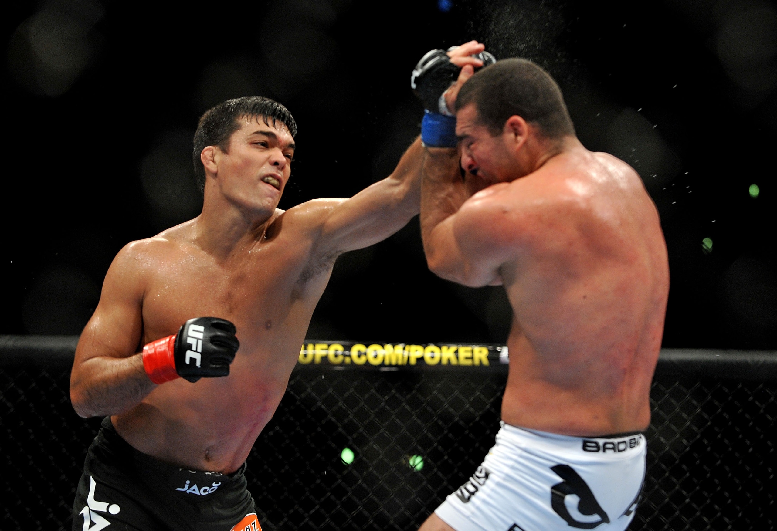LOS ANGELES, CA - OCTOBER 24:  UFC Light Heavyweight Champion Lyoto Machida (R) battles with UFC Light Heavyweight challenger Mauricio Rua (L) during their title fight at UFC 104 at Staples Center on October 24, 2009 in Los Angeles, California. (Photo by 