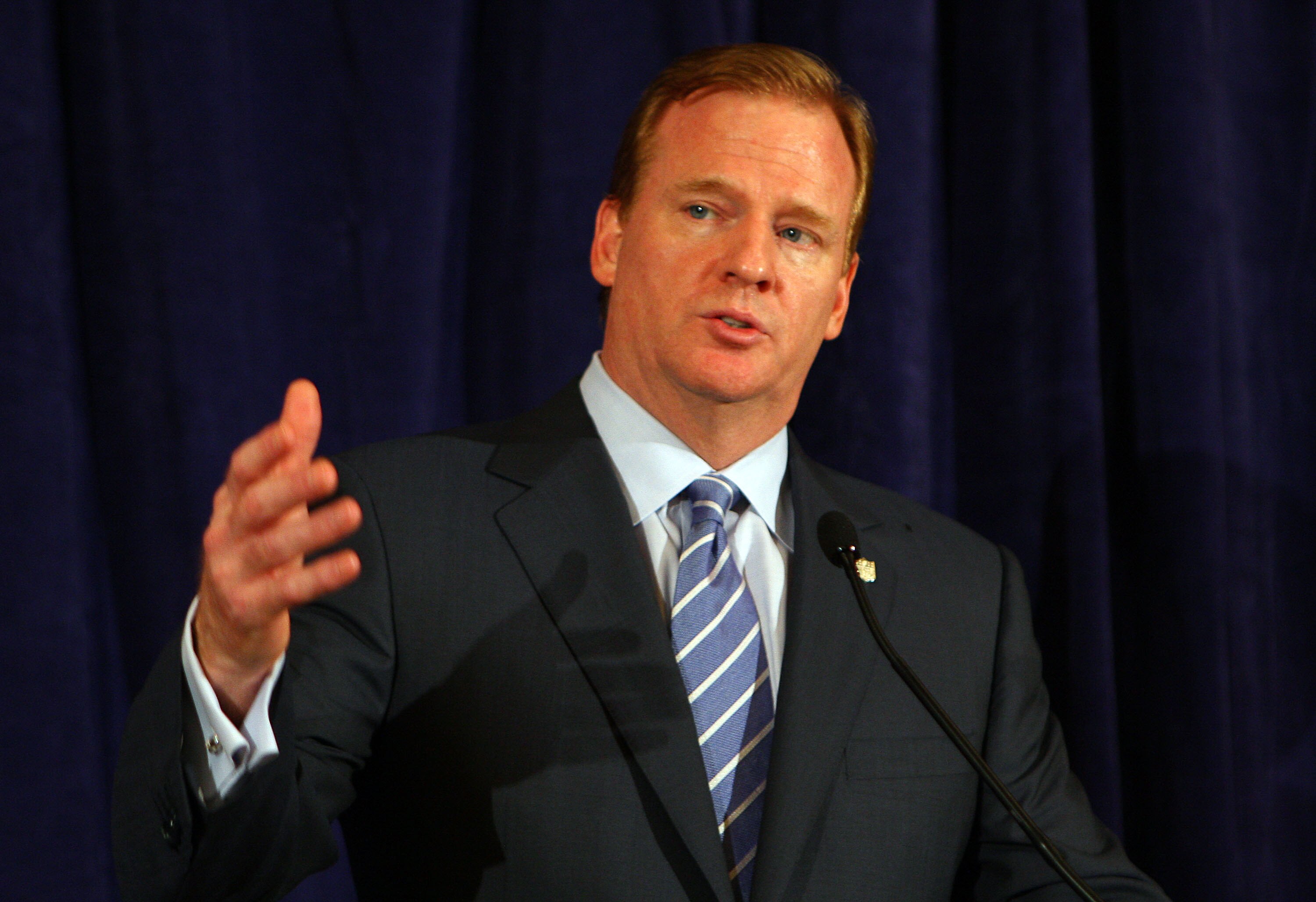 NEW YORK - JULY 27:  NFL Commissioner Roger Goodell answers questions from the media after reinstating Michael Vick on a conditional basis on July 27, 2009 at the InterContinental Hotel in New York City.  (Photo by Mike Stobe/Getty Images)