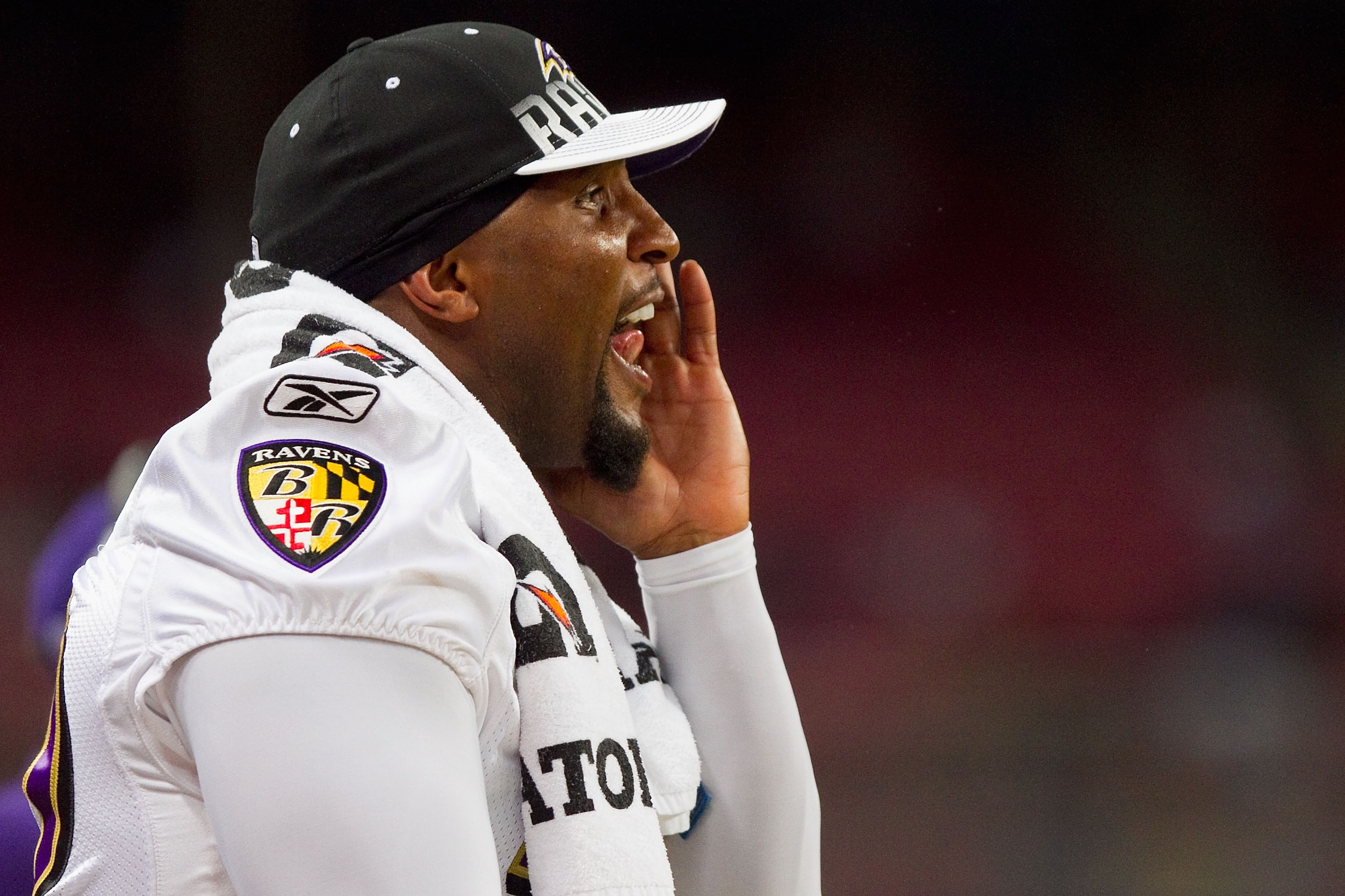ST. LOUIS - SEPTEMBER 2: Ray Lewis #52 of the Baltimore Ravens yells to his teammates against the St. Louis Rams during an NFL preseason game at the Edward Jones Dome on September 2, 2010 in St. Louis, Missouri.  The Rams beat the Ravens 27-21.  (Photo by