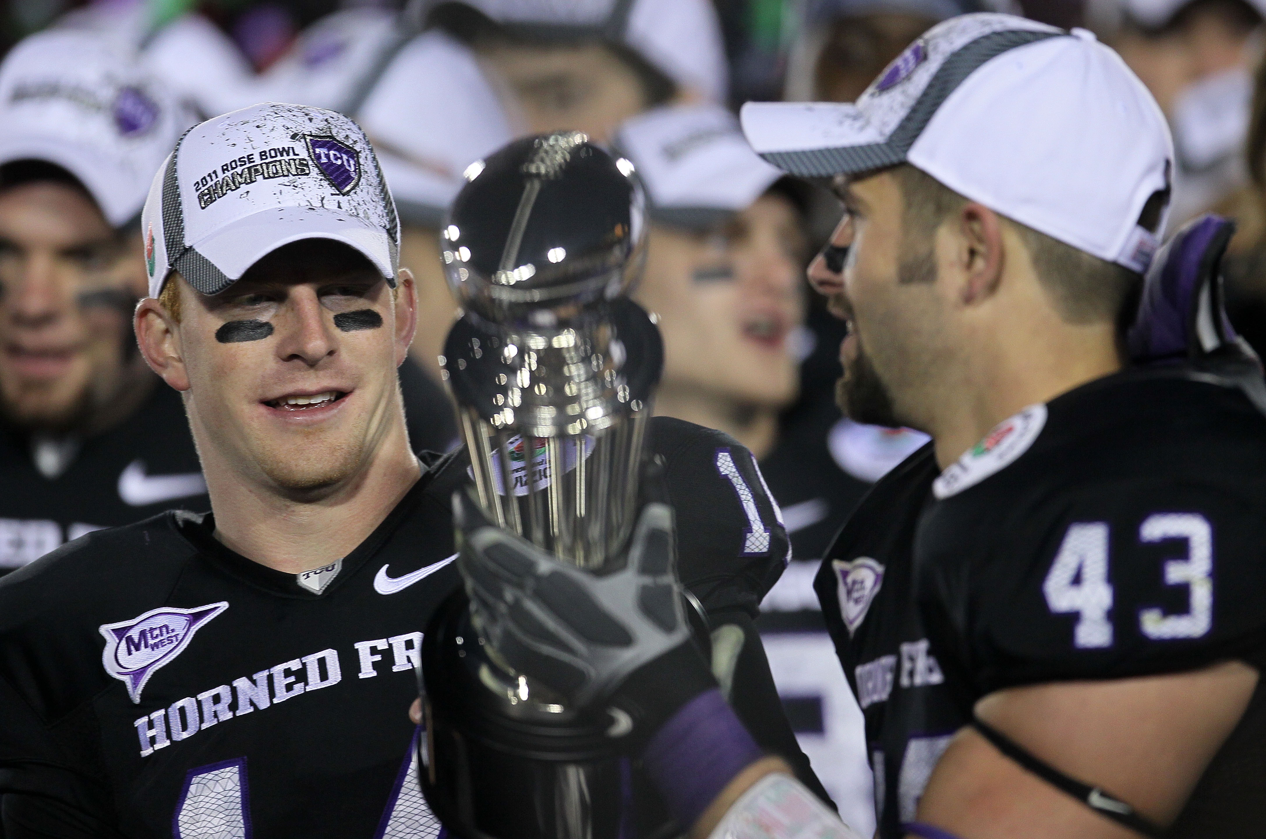 College Football: 12 Teams That Will Take a Major Step Backward in 2011
