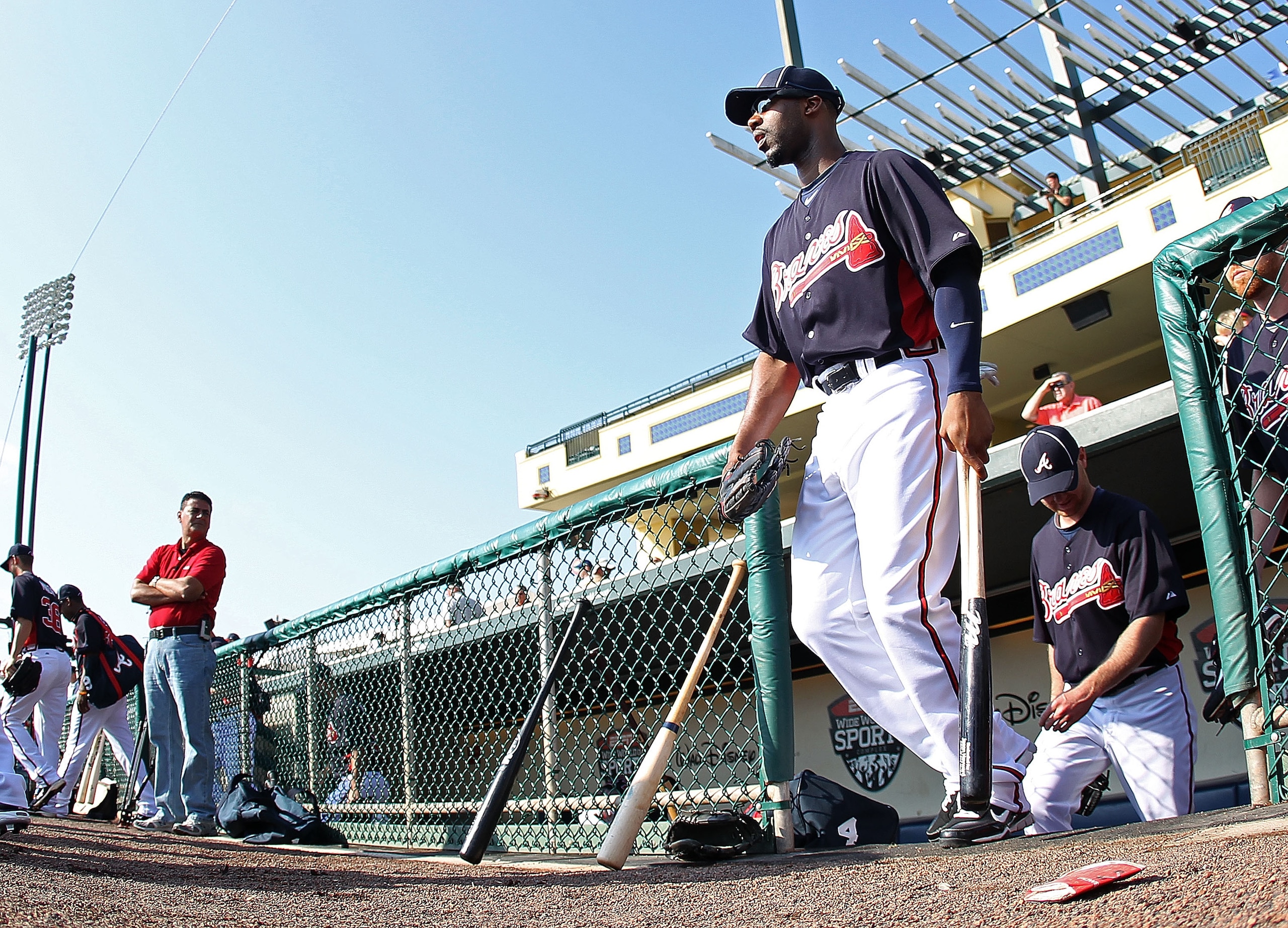 LAKE BUENA VISTA, FL - FEBRUARY 21:  Jason Heyward #22 of the Atlanta Braves walks out to practice during a spring training workout at Champion Stadium on February 21, 2011 in Lake Buena Vista, Florida.  (Photo by Mike Ehrmann/Getty Images)