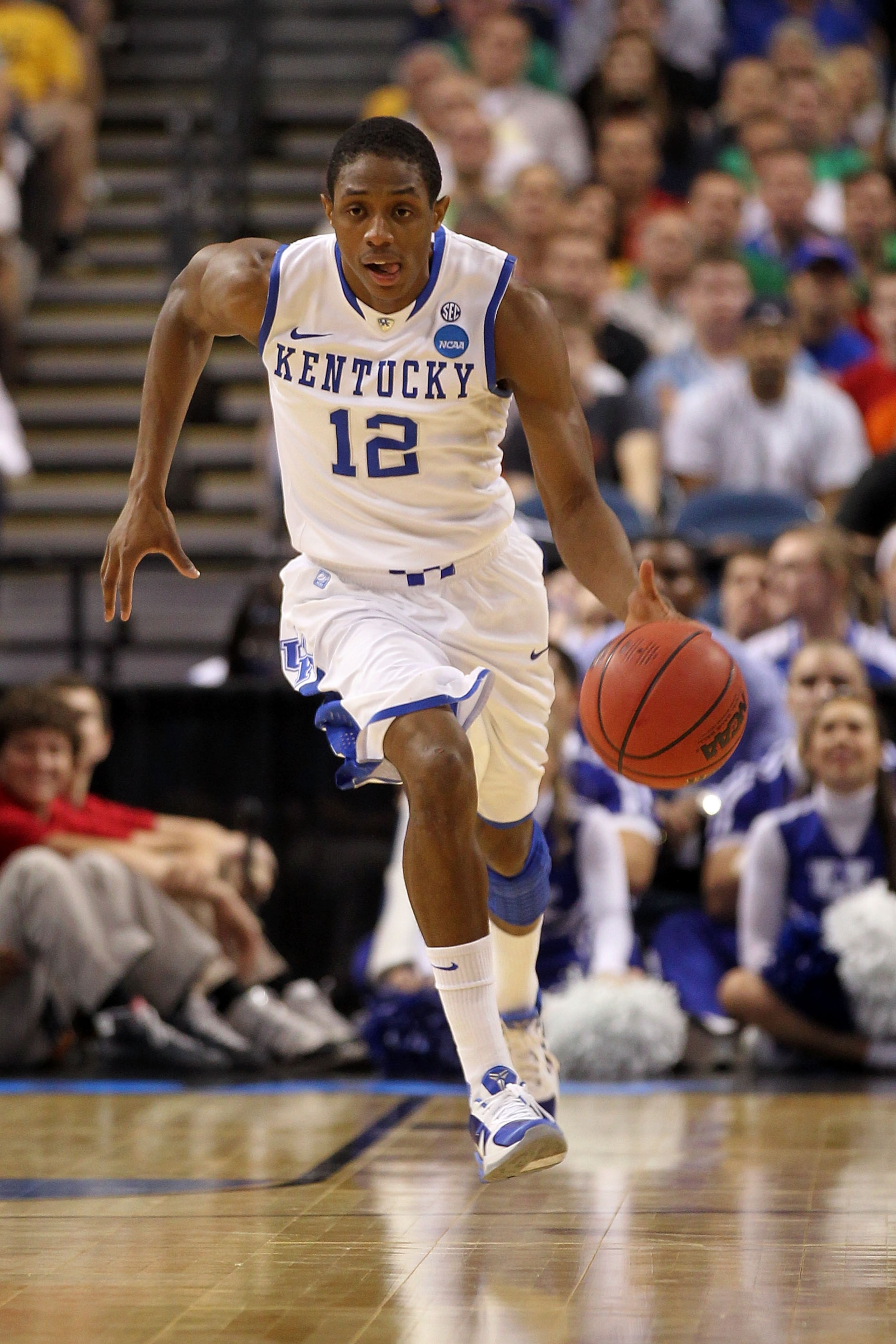 TAMPA, FL - MARCH 17:  Brandon Knight #12 of the Kentucky Wildcats brings the ball up court against the Princeton Tigers during the second round of the 2011 NCAA men's basketball tournament at St. Pete Times Forum on March 17, 2011 in Tampa, Florida.  (Ph