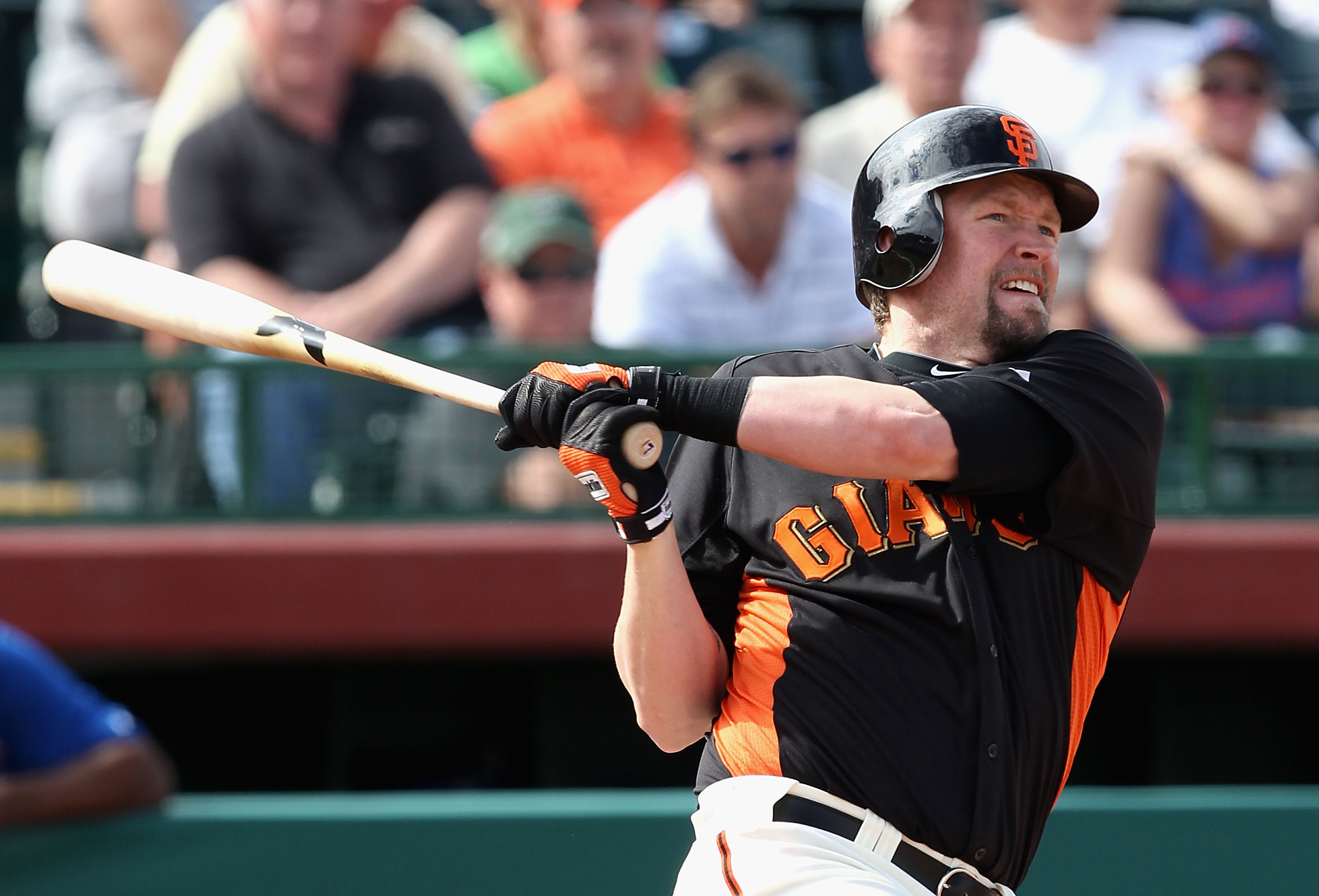 SCOTTSDALE, AZ - MARCH 01:  Aubrey Huff #17 of the San Francisco Giants bats against the Chicago Cubs during the spring training game at Scottsdale Stadium on March 1, 2011 in Scottsdale, Arizona.  (Photo by Christian Petersen/Getty Images)