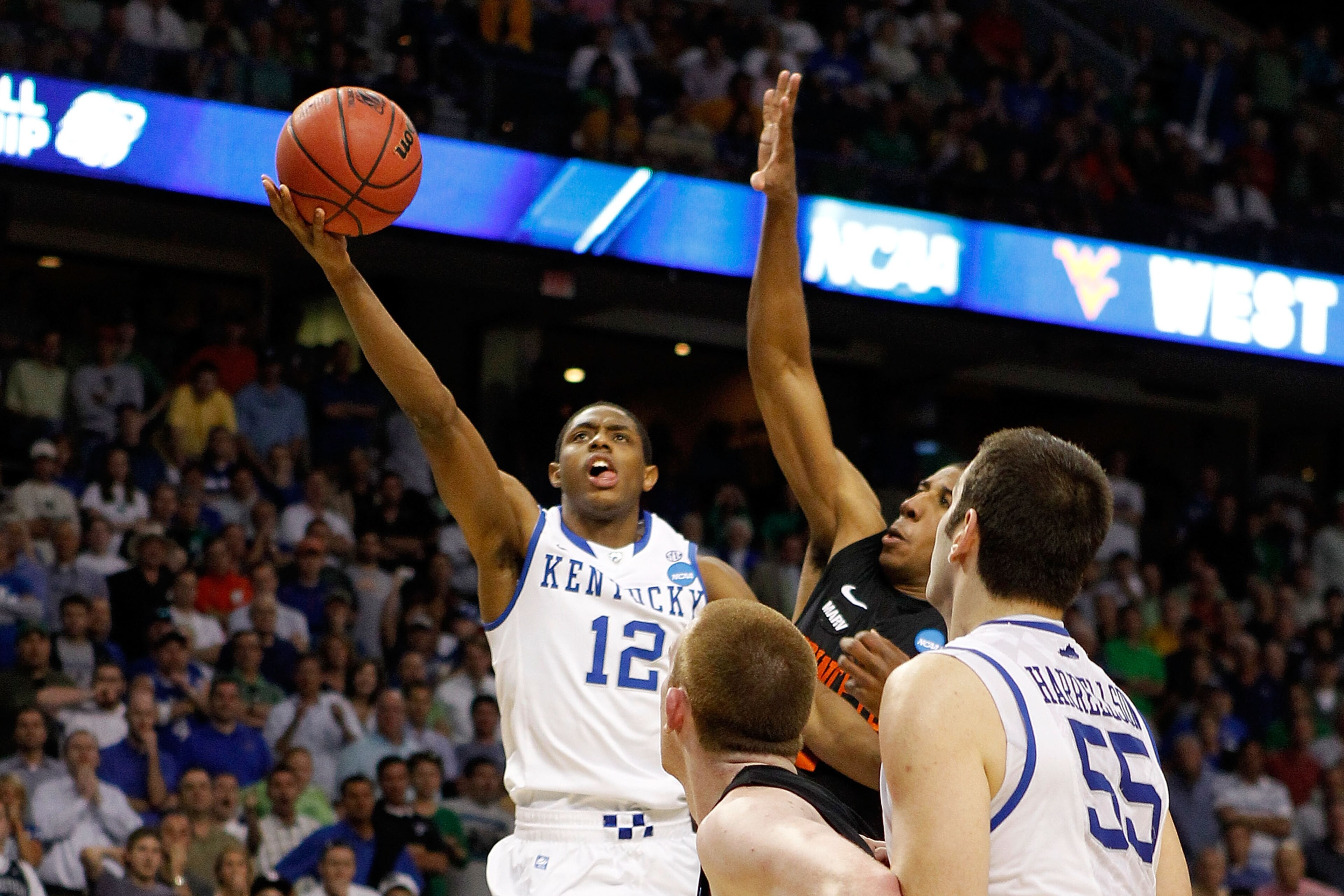 TAMPA, FL - MARCH 17:  Brandon Knight #12 of the Kentucky Wildcats makes the go ahead basket to give Kentucky a 59-57 lead late in the fourth quarter against the Princeton Tigers during the second round of the 2011 NCAA men's basketball tournament at St.