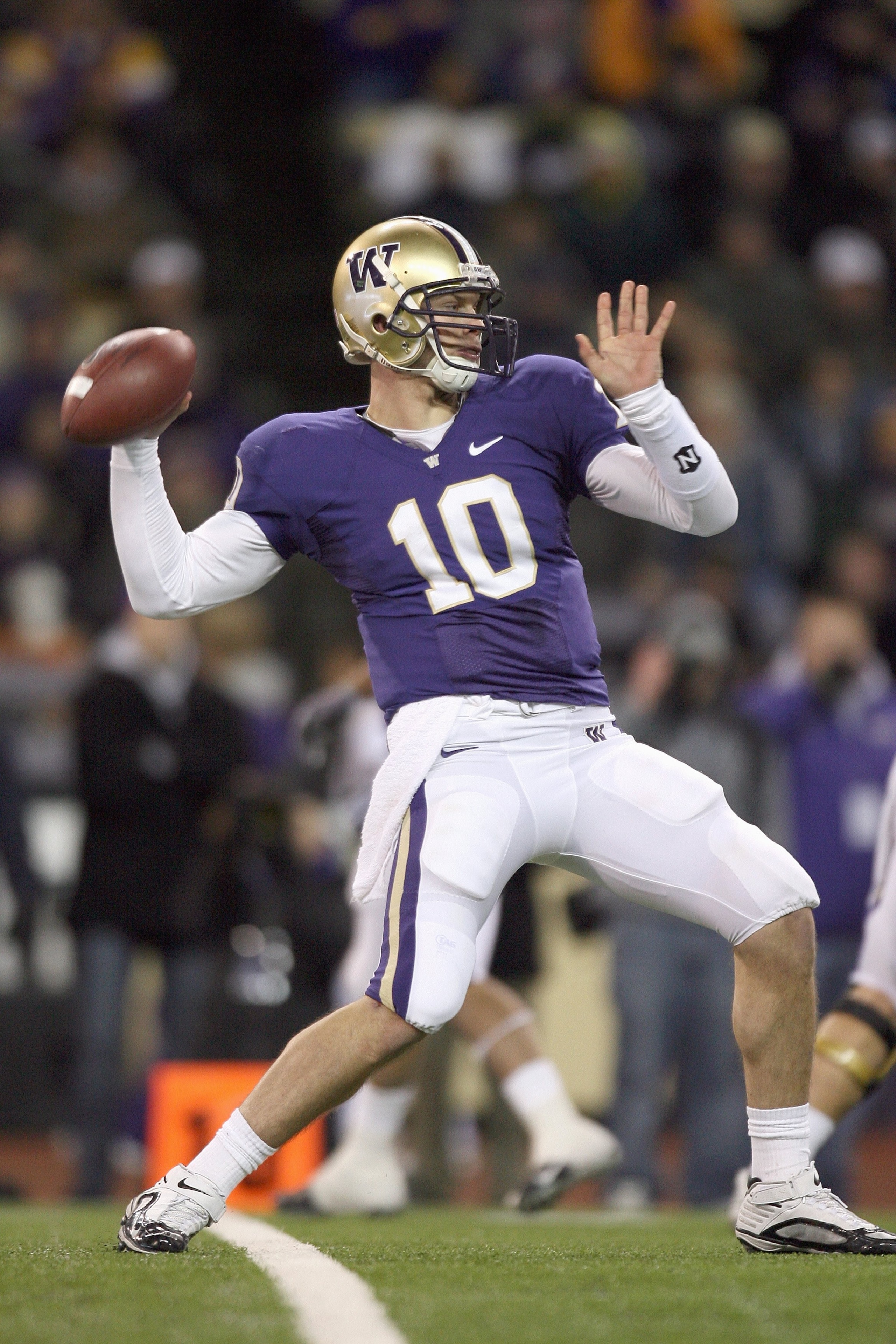 SEATTLE - DECEMBER 05:  Quarterback Jake Locker #10 of the Washington Huskies looks to pass the ball during game against the California Bears on December 5, 2009 at Husky Stadium in Seattle, Washington. The Huskies defeated the Bears 42-10. (Photo by Otto