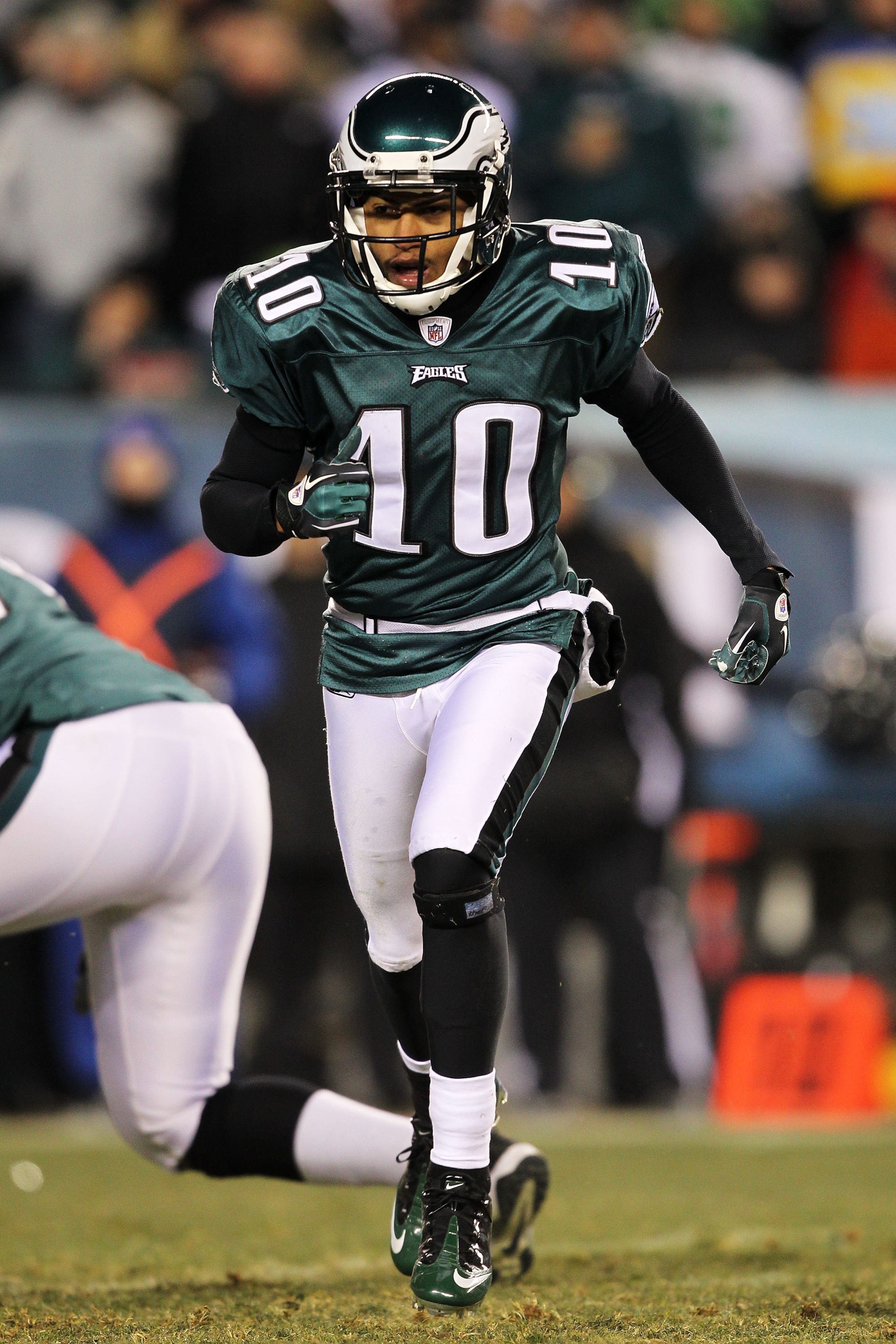 PHILADELPHIA, PA - JANUARY 09:  DeSean Jackson #10 of the Philadelphia Eagles runs down field against the Green Bay Packers during the 2011 NFC wild card playoff game at Lincoln Financial Field on January 9, 2011 in Philadelphia, Pennsylvania.  (Photo by 
