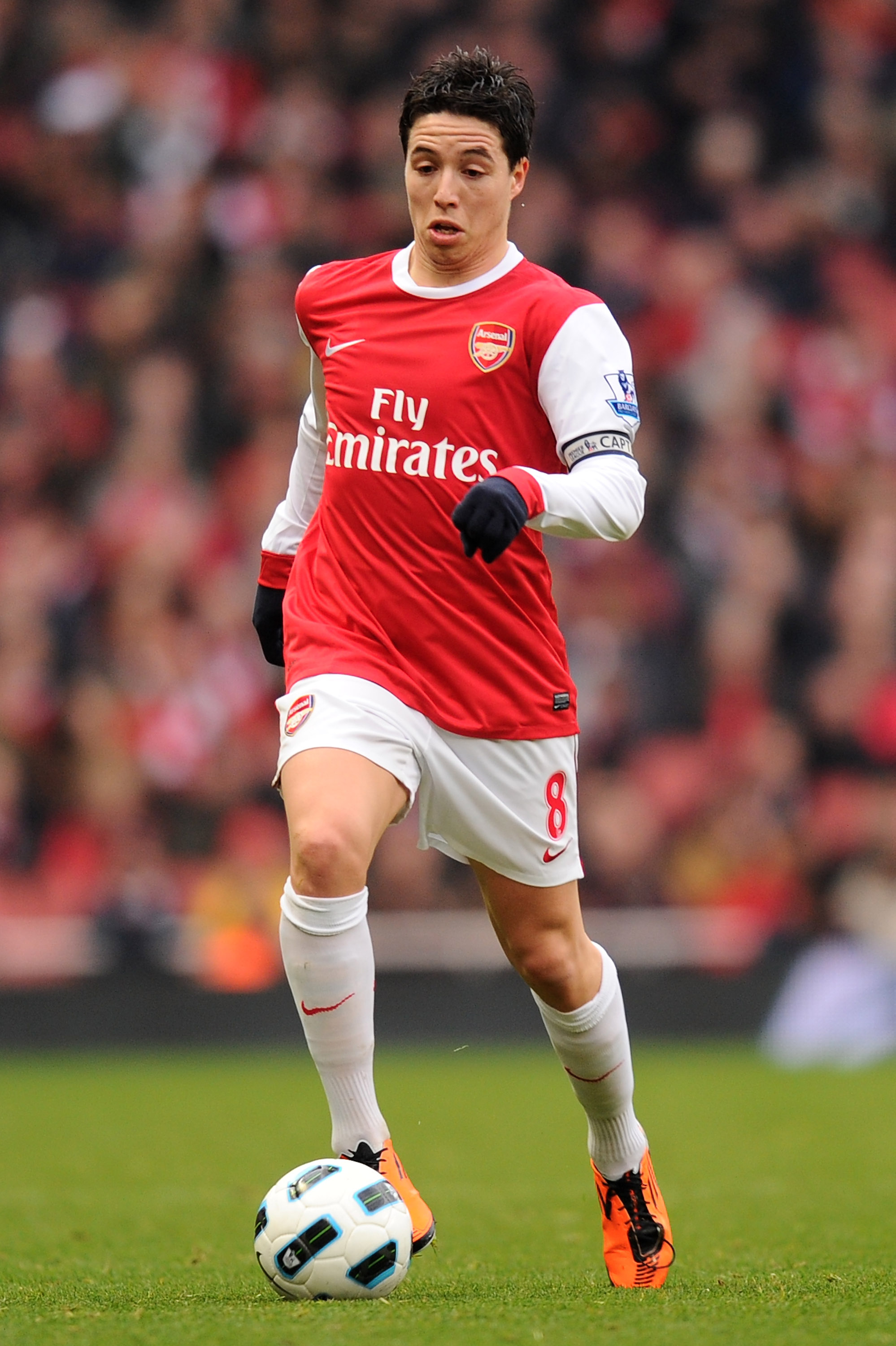 LONDON, ENGLAND - MARCH 05:  Samir Nasri of Arsenal runs with the ball during the Barclays Premier League match between Arsenal and Sunderland at Emirates Stadium on March 5, 2011 in London, England.  (Photo by Mike Hewitt/Getty Images)