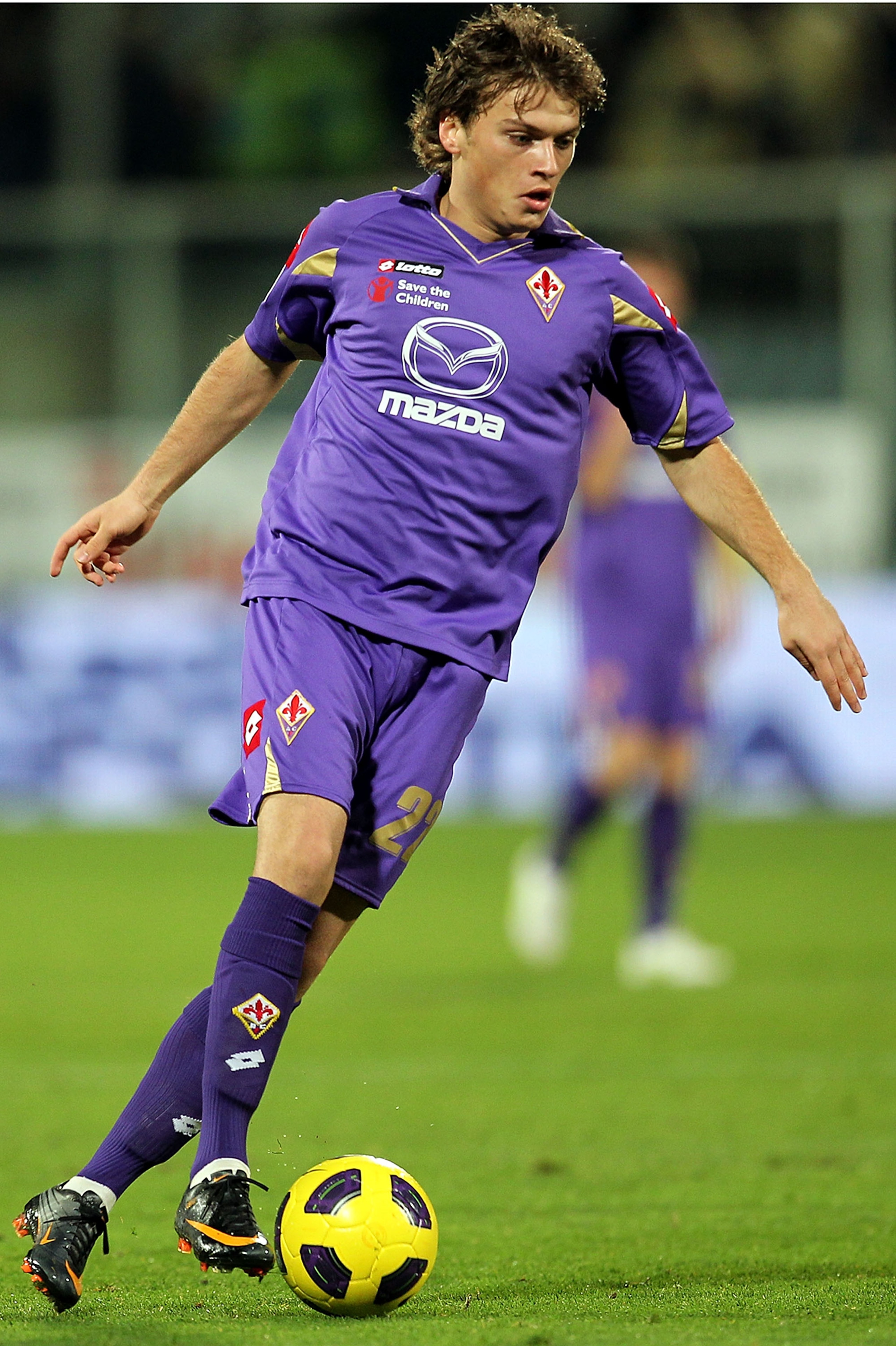 FLORENCE, ITALY - FEBRUARY 16: Adem Ljajic of ACF Fiorentina in action during the Serie A match between ACF Fiorentina and FC Internazionale Milano at Stadio Artemio Franchi on February 16, 2011 in Florence, Italy.  (Photo by Gabriele Maltinti/Getty Image