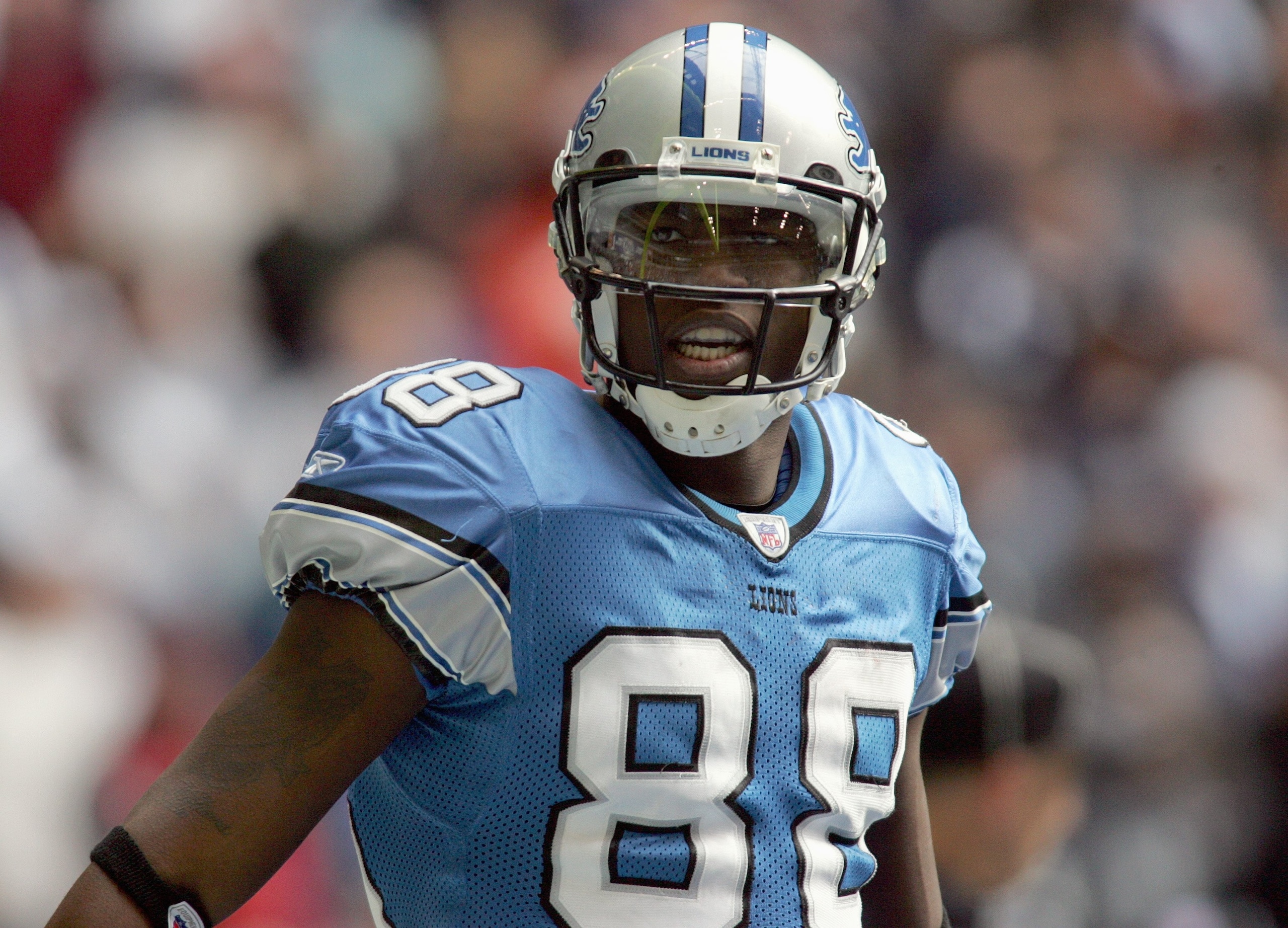 IRVING, TX - DECEMBER 31: Wide receiver Mike Williams #88  watch the action during the game against the Dallas Cowboys at Texas Stadium on December 31, 2006 in Irving, Texas. (Photo by Ronald Martinez/Getty Images)