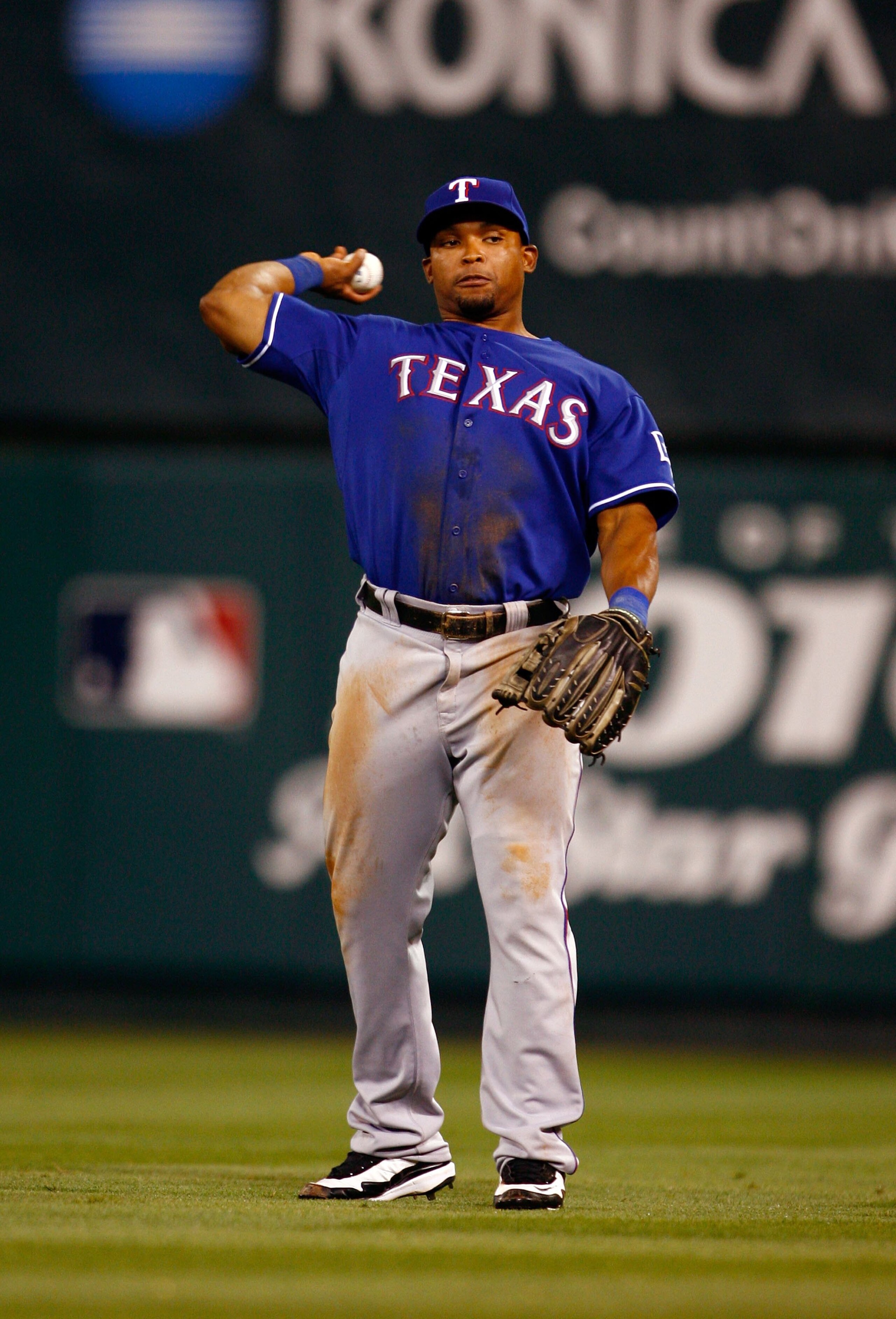ANAHEIM, CA - JULY 07:  Marlon Byrd #22 of the Texas Rangers fields against the Los Angeles Angels of Anaheim at Angel Stadium on July 7, 2009 in Anaheim, California. The Rangers defeated the Angels 8-5.  (Photo by Jeff Gross/Getty Images)