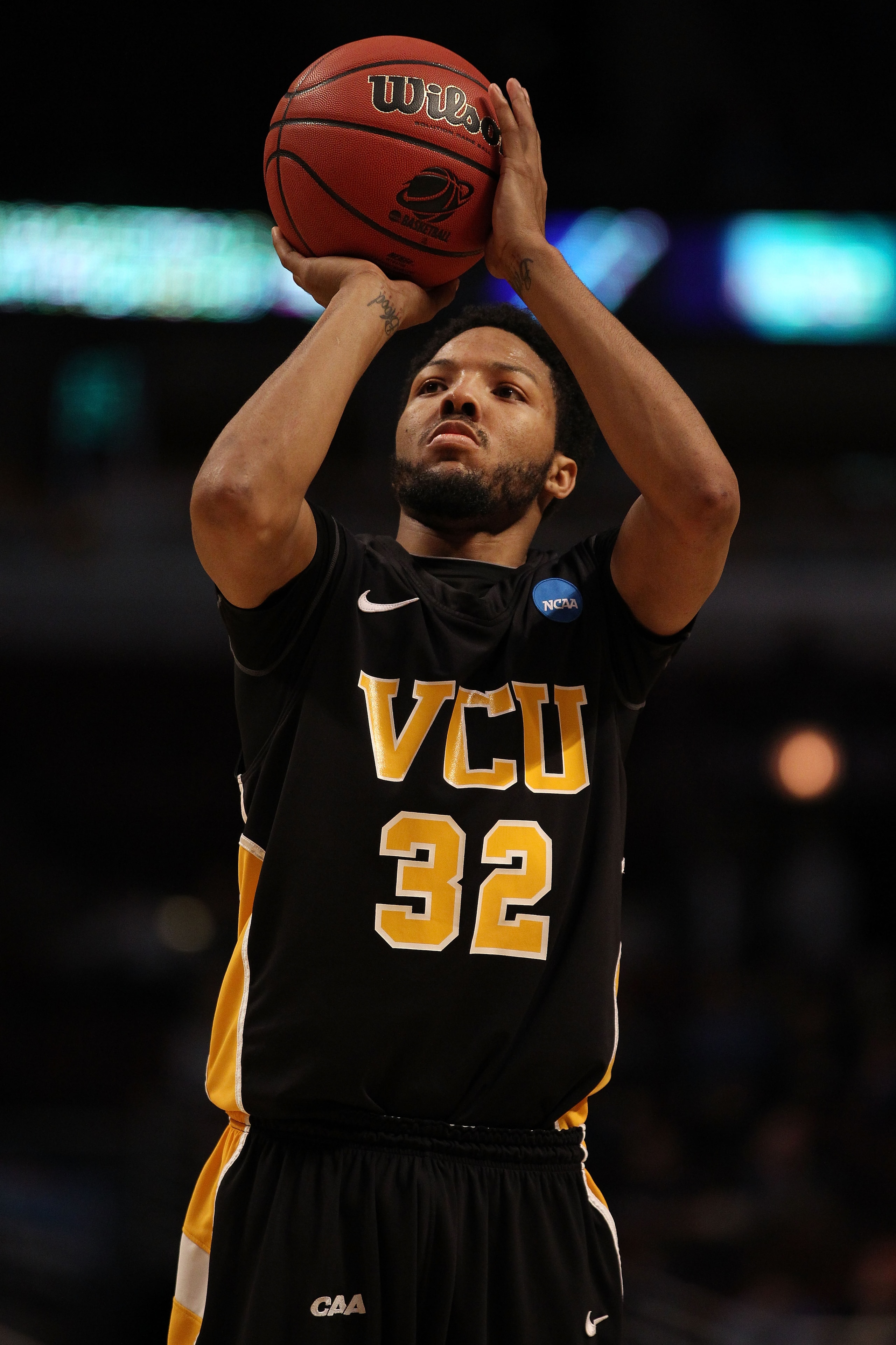 CHICAGO, IL - MARCH 18: Brandon Rozzell #32 of the Virginia Commonwealth Rams shoots against the Georgetown Hoyas in the second half during the second round of the 2011 NCAA men's basketball tournament at the United Center on March 18, 2011 in Chicago, I CHICAGO, IL - MARCH 18: Brandon Rozzell #32 of the Virginia Commonwealth Rams shoots against the Georgetown Hoyas in the second half during the second round of the 2011 NCAA men's basketball tournament at the United Center on March 18, 2011 in Chicago, I