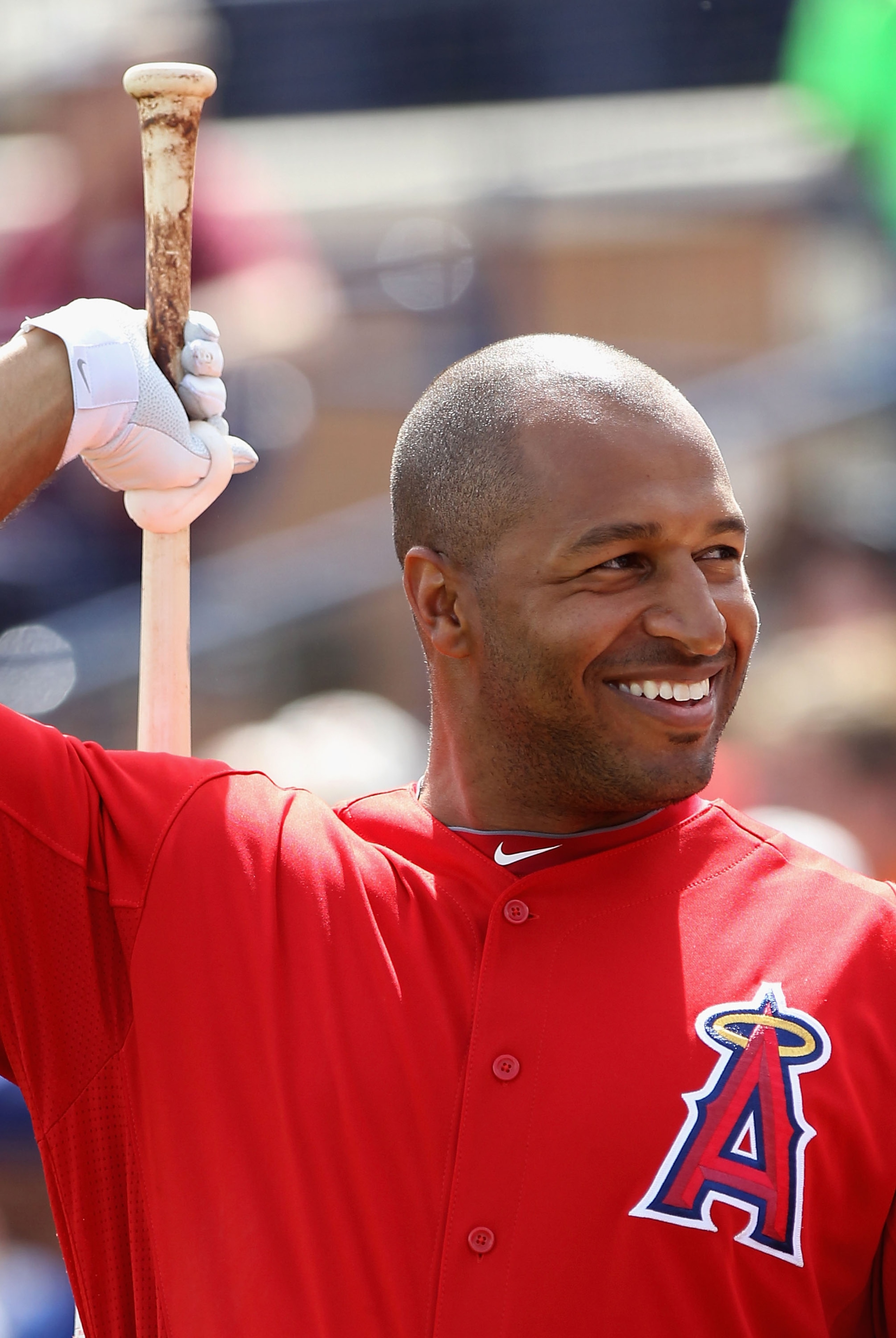 PEORIA, AZ - MARCH 15:  Vernon Wells #10 of the Los Angeles Angels of Anaheim warms up during the spring training game against the San Diego Padres at Peoria Stadium on March 15, 2011 in Peoria, Arizona.  (Photo by Christian Petersen/Getty Images)