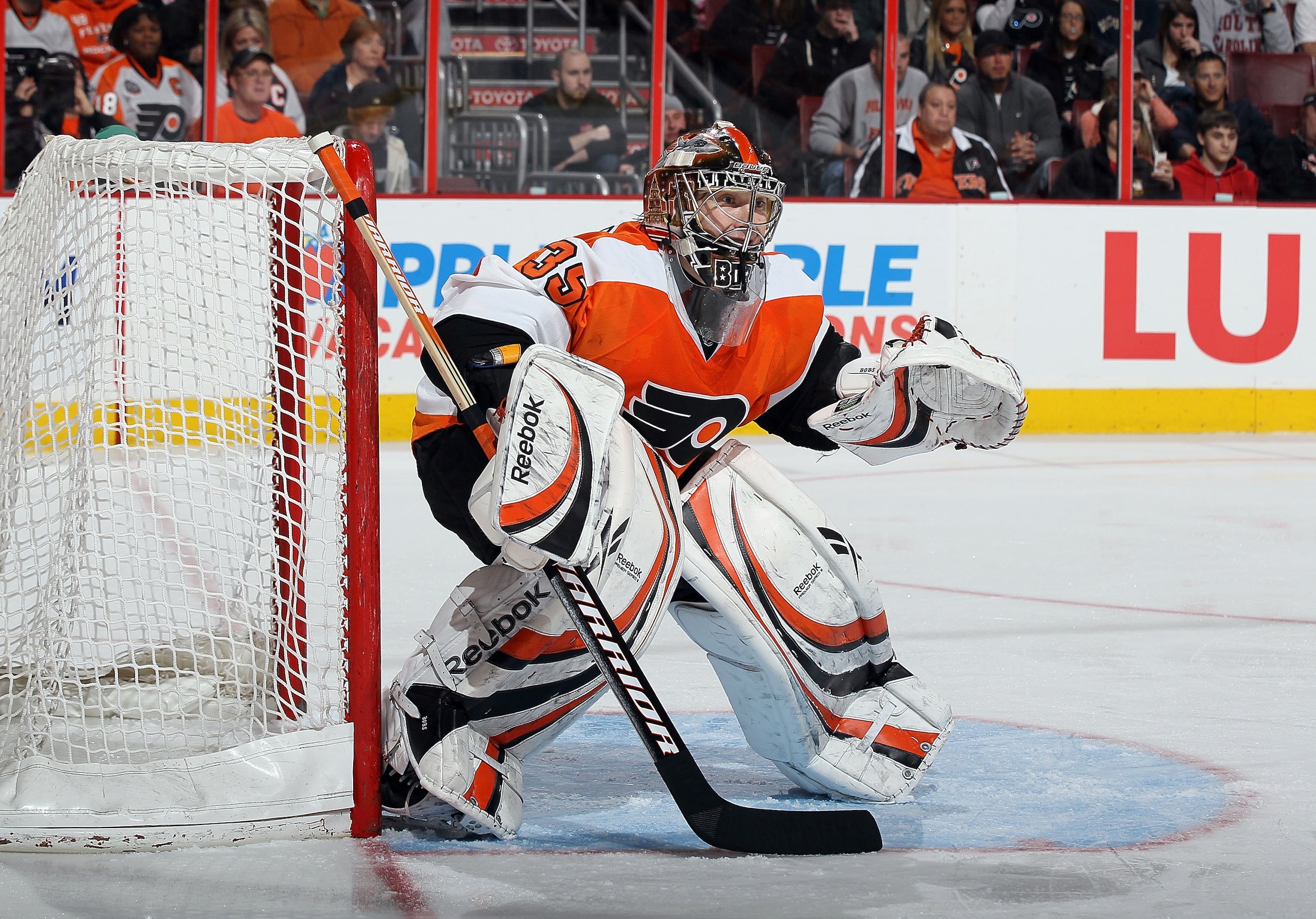 PHILADELPHIA, PA - MARCH 12: Sergei Bobrovsky #35 of the Philadelphia Flyers in action against the Atlanta Thrashers on March 12, 2011 at Wells Fargo Center in Philadelphia, Pennsylvania. (Photo by Jim McIsaac/Getty Images) PHILADELPHIA, PA - MARCH 12: Sergei Bobrovsky #35 of the Philadelphia Flyers in action against the Atlanta Thrashers on March 12, 2011 at Wells Fargo Center in Philadelphia, Pennsylvania. (Photo by Jim McIsaac/Getty Images)