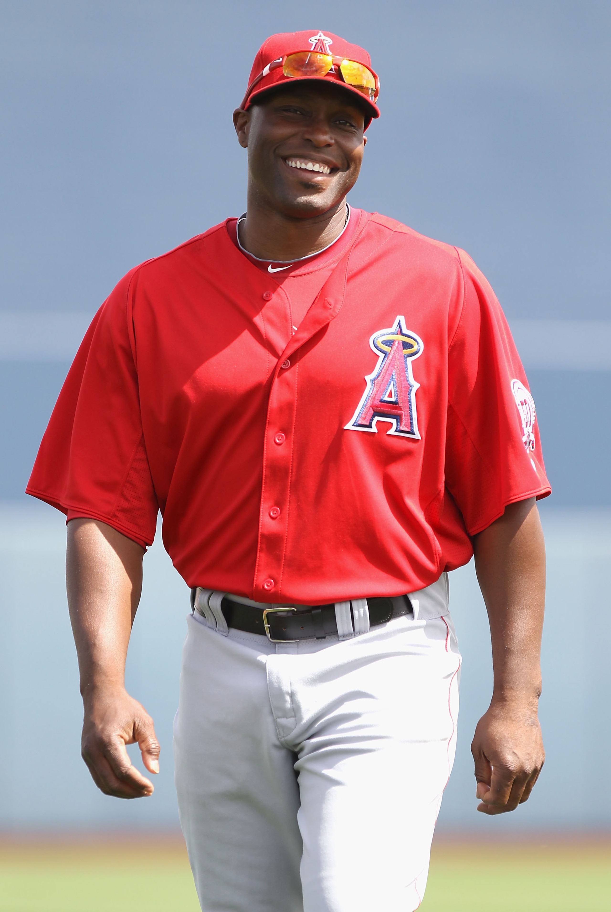 PEORIA, AZ - MARCH 15:  Torii Hunter #48 of the Los Angeles Angels of Anaheim warms up before the spring training game against the San Diego Padres at Peoria Stadium on March 15, 2011 in Peoria, Arizona.  (Photo by Christian Petersen/Getty Images)
