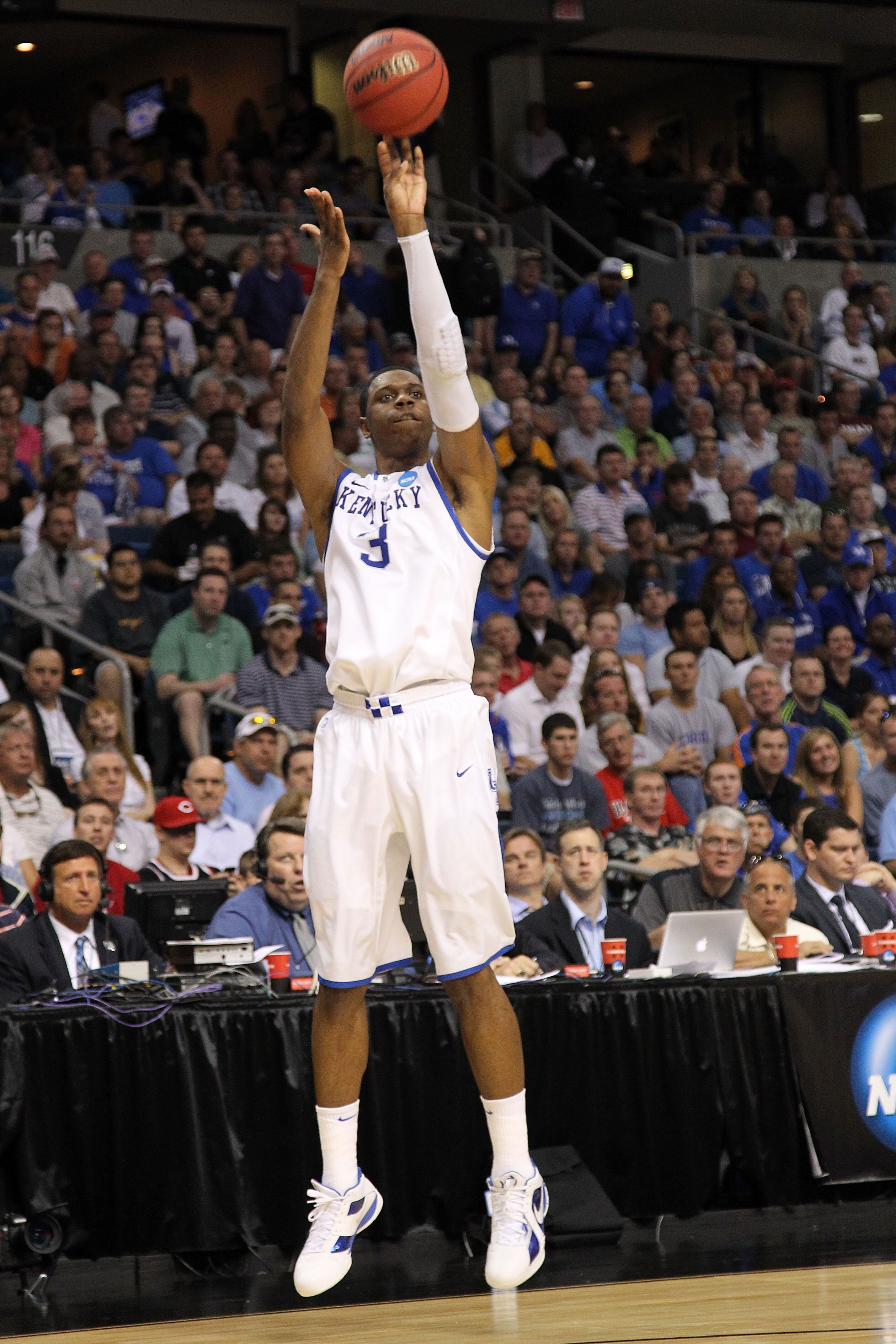 TAMPA, FL - MARCH 19:  Terrence Jones #3 of the Kentucky Wildcats attempts a shot against West Virginia Mountaineers during the third round of the 2011 NCAA men's basketball tournament at St. Pete Times Forum on March 19, 2011 in Tampa, Florida.  (Photo b