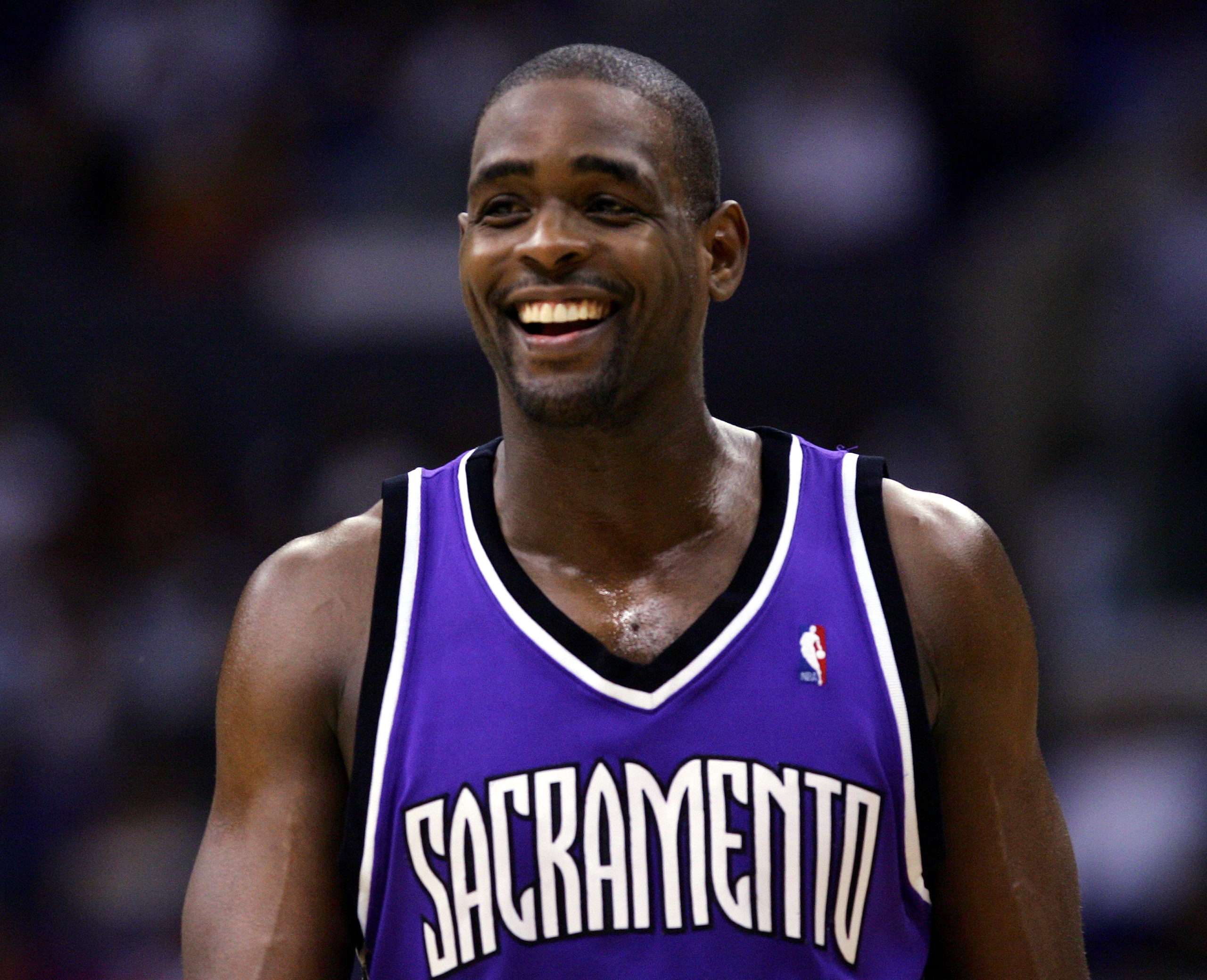 LOS ANGELES - JANUUARY 17:  Chris Webber #4 of the Sacramento Kings laughs on the court during the game against the Los Angeles Clippers on January 17, 2005 at Staples Center in Los Angeles, California.  The kings won 89-83.  NOTE TO USER: User expressly