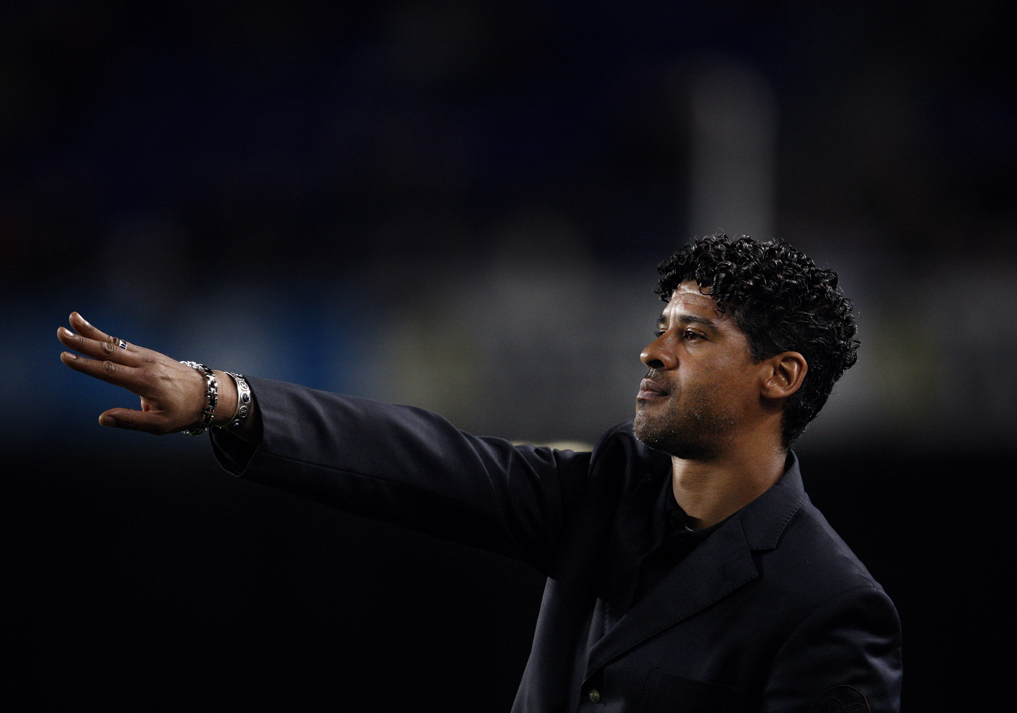 BARCELONA, SPAIN - MAY 11:  Coach Frank Rijkaard of Barcelona instructs his players during his last La Liga home match between Barcelona and Mallorca at the Camp Nou Stadium on May 11, 2008 in Barcelona, Spain. Rijkaard, who willl be replaced as head coac