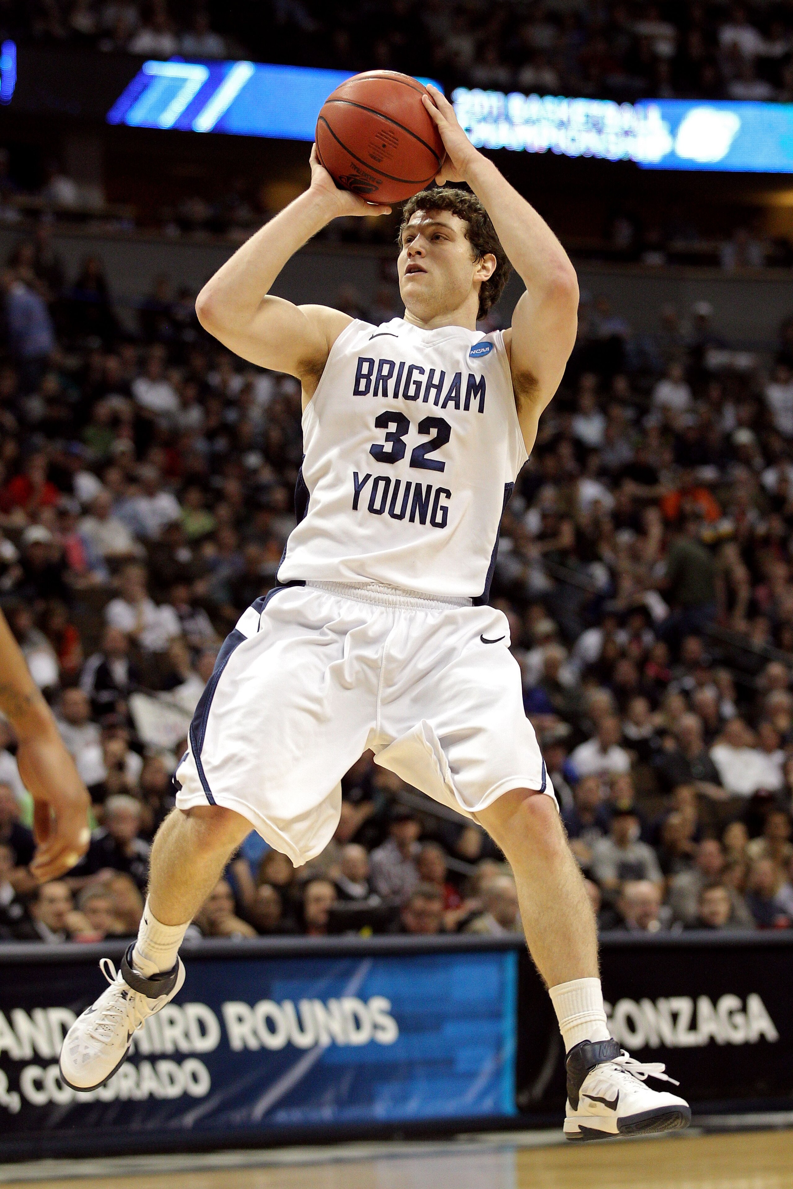 DENVER, CO - MARCH 19: Jimmer Fredette #32 of the Brigham Young Cougars shoot against the Gonzaga Bulldogs during the third round of the 2011 NCAA men's basketball tournament at Pepsi Center on March 19, 2011 in Denver, Colorado. (Photo by Justin Edmond DENVER, CO - MARCH 19: Jimmer Fredette #32 of the Brigham Young Cougars shoot against the Gonzaga Bulldogs during the third round of the 2011 NCAA men's basketball tournament at Pepsi Center on March 19, 2011 in Denver, Colorado. (Photo by Justin Edmond