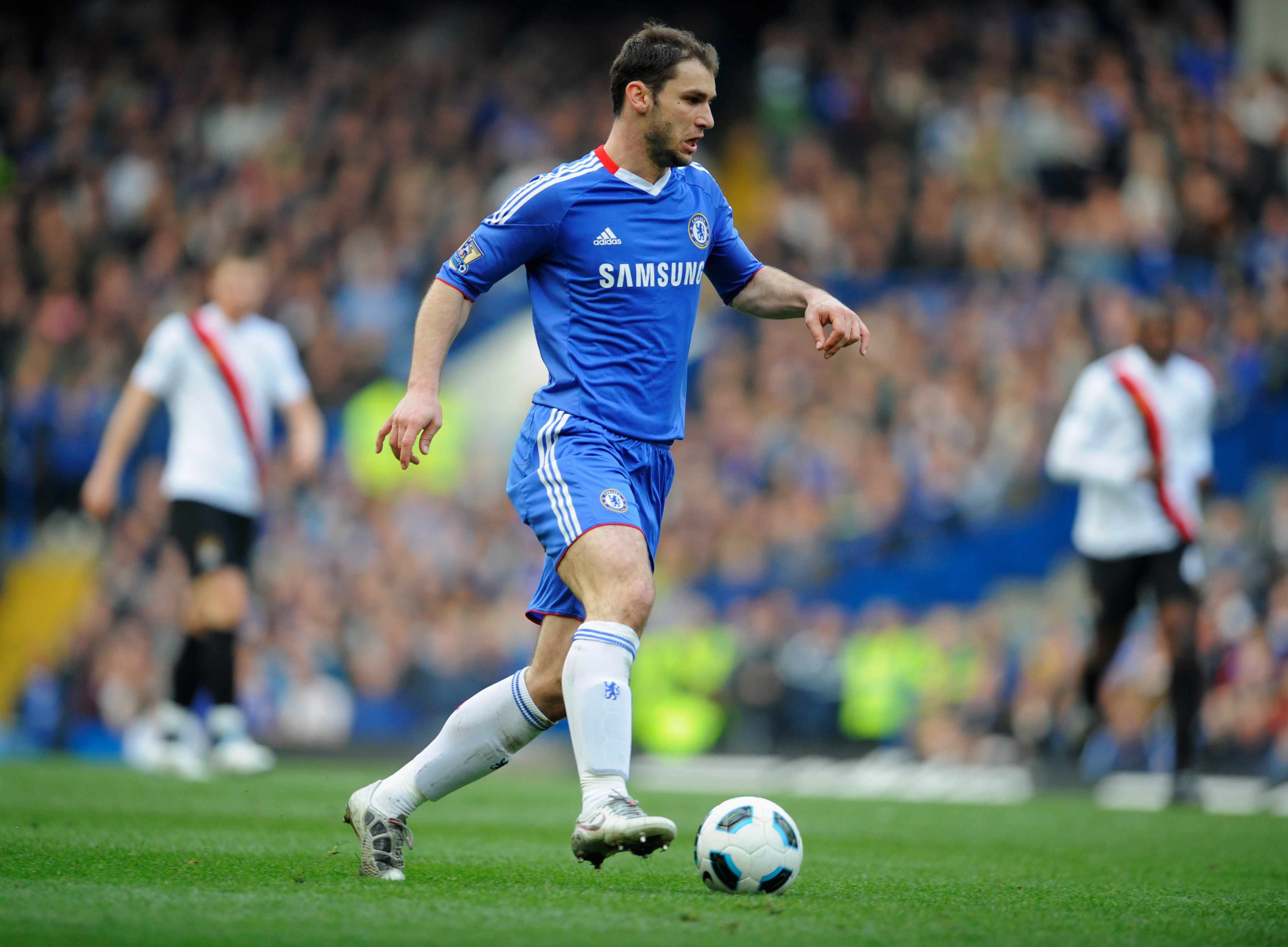 LONDON, ENGLAND - MARCH 20:  Branislav Ivanovic of Chelsea in action during the Barclays Premier League match between Chelsea and Manchester City at Stamford Bridge on March 20, 2011 in London, England.  (Photo by Michael Regan/Getty Images)