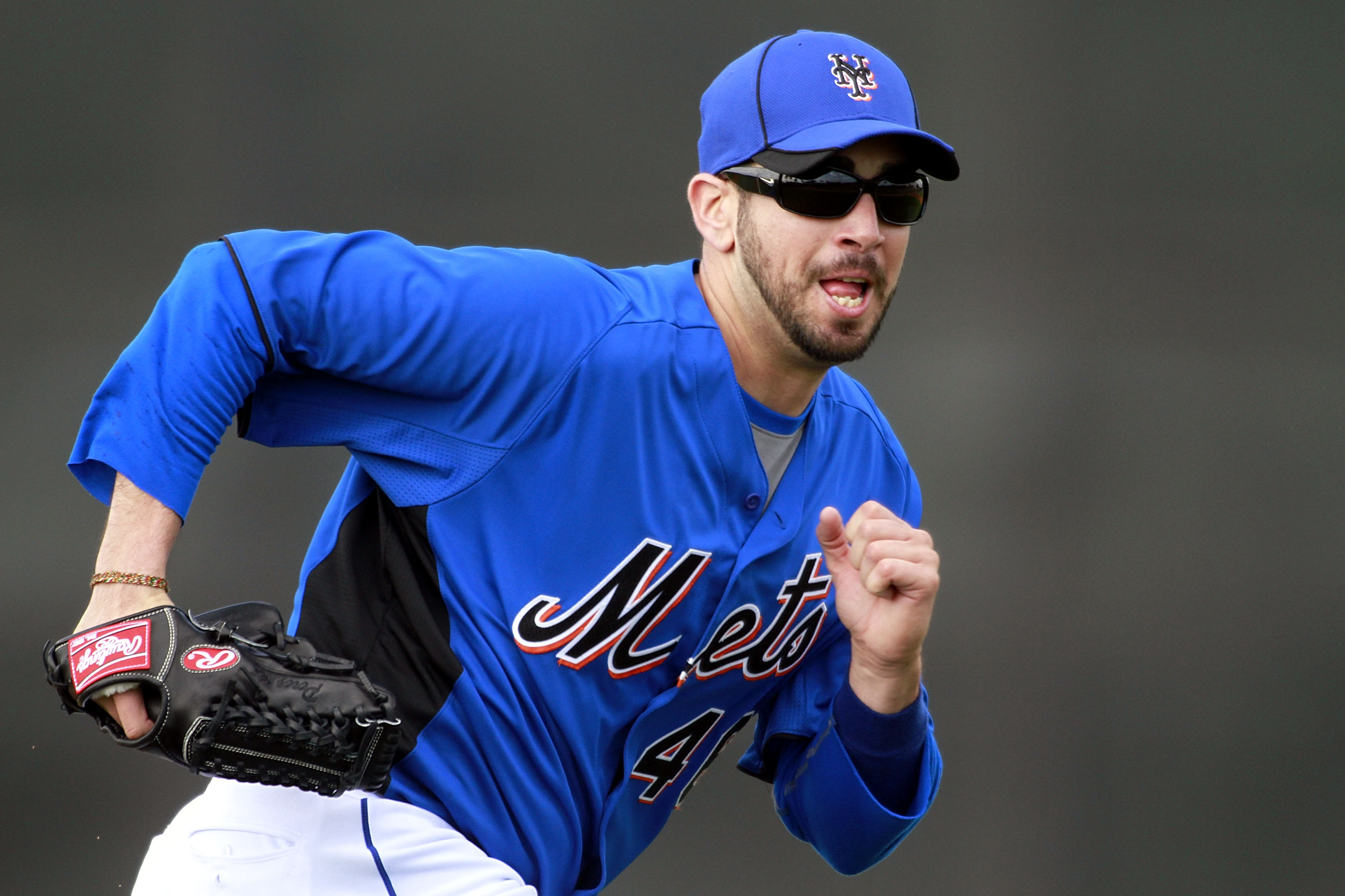 PORT ST. LUCIE, FL - FEBRUARY 17:  Pitcher Oliver Perez #46 of the New York Mets works out during spring training at Tradition Field on February 17, 2011 in Port St. Lucie, Florida.  (Photo by Marc Serota/Getty Images)