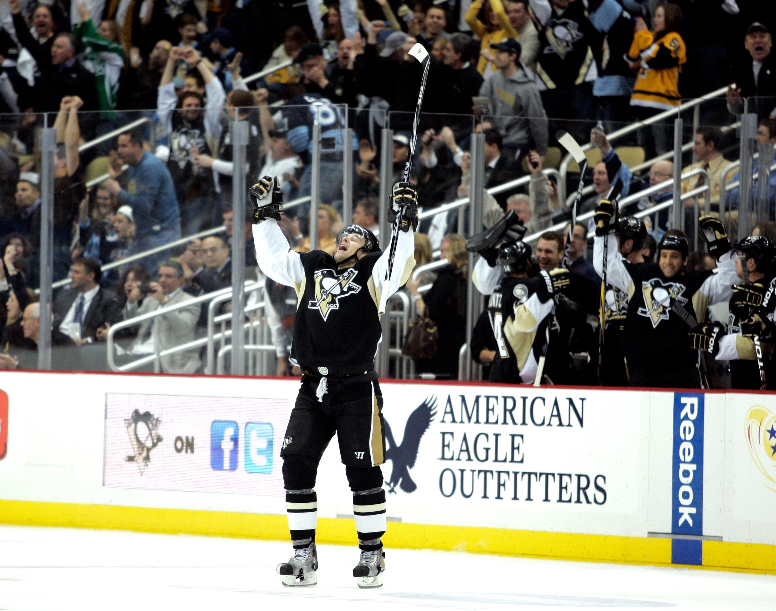 PITTSBURGH, PA - MARCH 08:  Zbynek Michalek #4 of the Pittsburgh Penguins celebrates his first goal of the season against the Buffalo Sabres at Consol Energy Center on March 8, 2011 in Pittsburgh, Pennsylvania.  (Photo by Justin K. Aller/Getty Images)