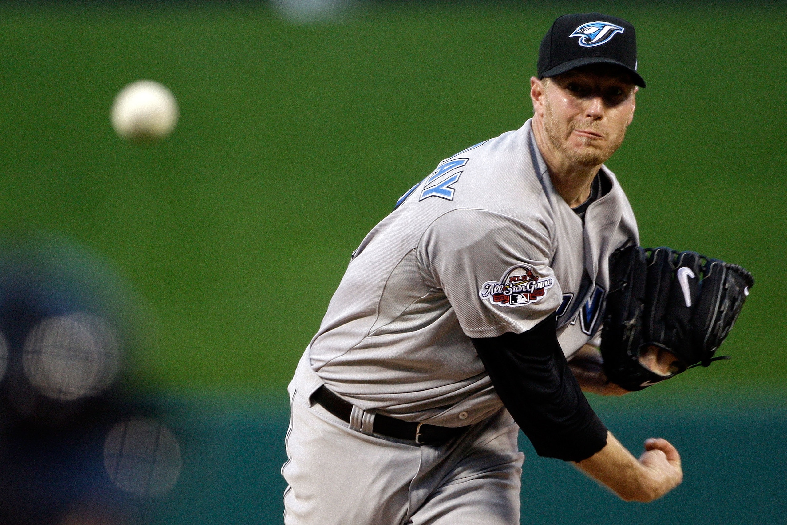 ST LOUIS, MO - JULY 14: American League All-Star Roy Halladay #32 of the Toronto Blue Jays pitches during the 2009 MLB All-Star Game against the National League at Busch Stadium on July 14, 2009 in St Louis, Missouri. (Photo by Morry Gash-Pool/Getty Image