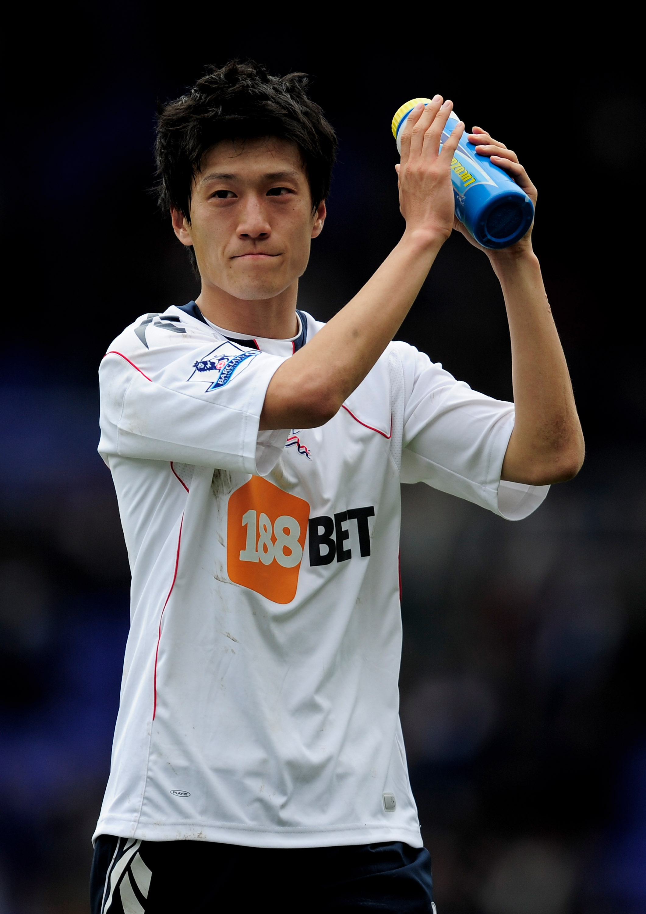 BIRMINGHAM, ENGLAND - MARCH 12: Chung-Yong Lee of Bolton Wanderers applauds the fans during the FA Cup sponsored by E.On Sixth Round match between Birmingham City and Bolton Wanderers at St Andrews on March 12, 2011 in Birmingham, England.  (Photo by Jami