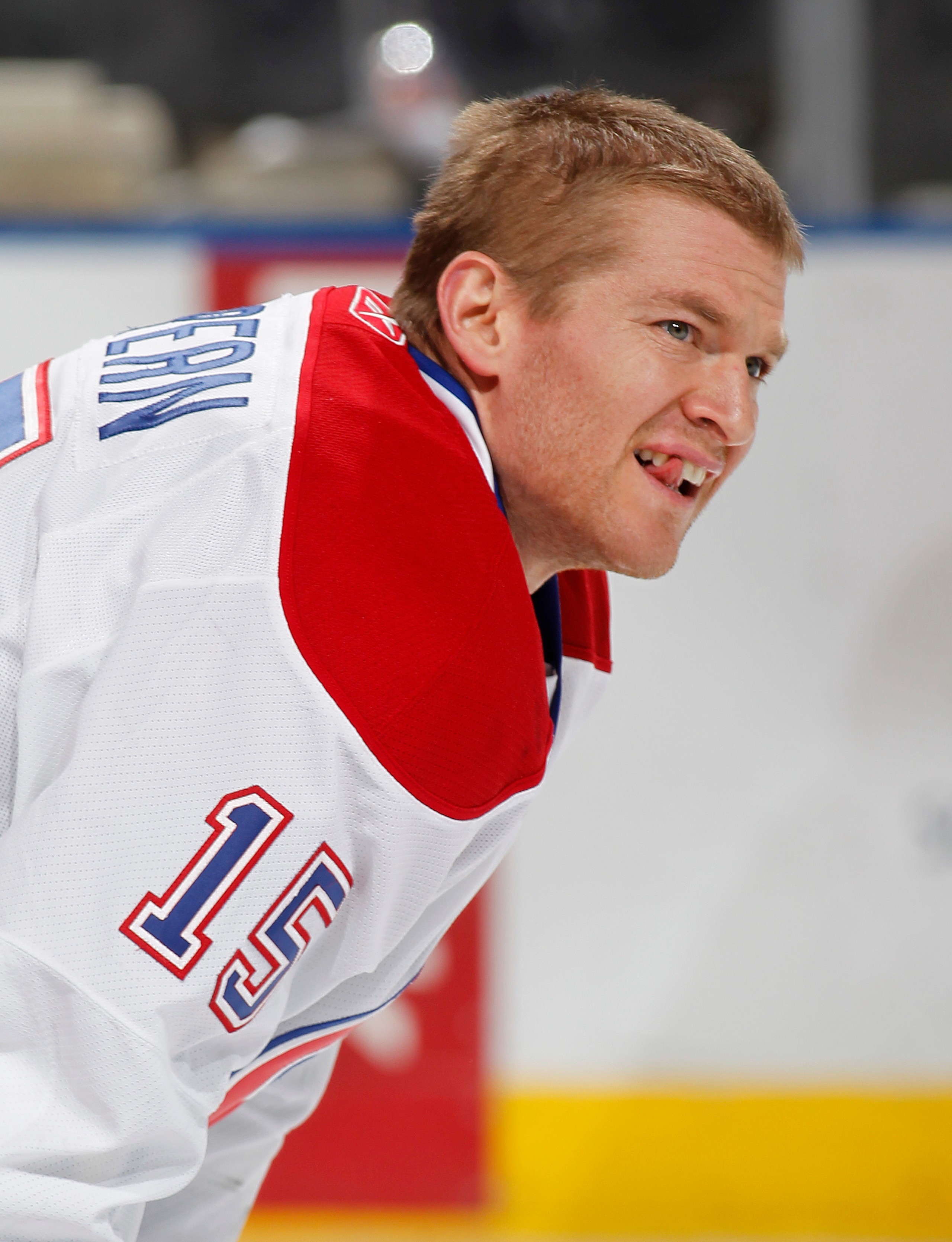 SUNRISE, FL - MARCH 3: Jeff Halpern #15 of the Montreal Canadiens warms up prior to the NHL game against the Florida Panthers on March 3, 2011 at the BankAtlantic Center in Sunrise, Florida. The Canadiens defeated the Panthers 4-0. (Photo by Joel Auerbach