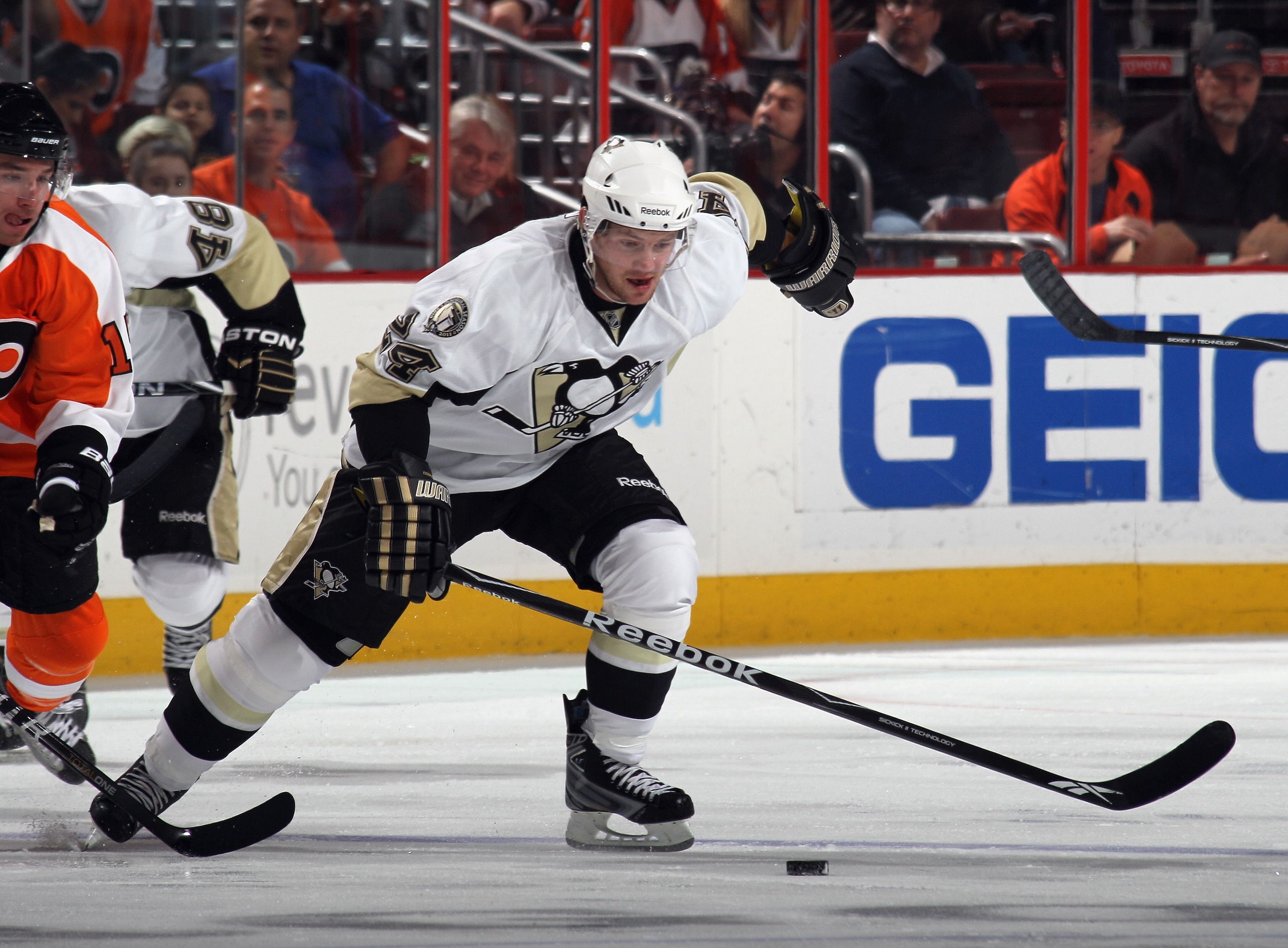 PHILADELPHIA - OCTOBER 16:  Matt Cooke #24 of the Pittsburgh Penguins skates against the Philadelphia Flyers at the Wells Fargo Center on October 16, 2010 in Philadelphia, Pennsylvania.  (Photo by Bruce Bennett/Getty Images)