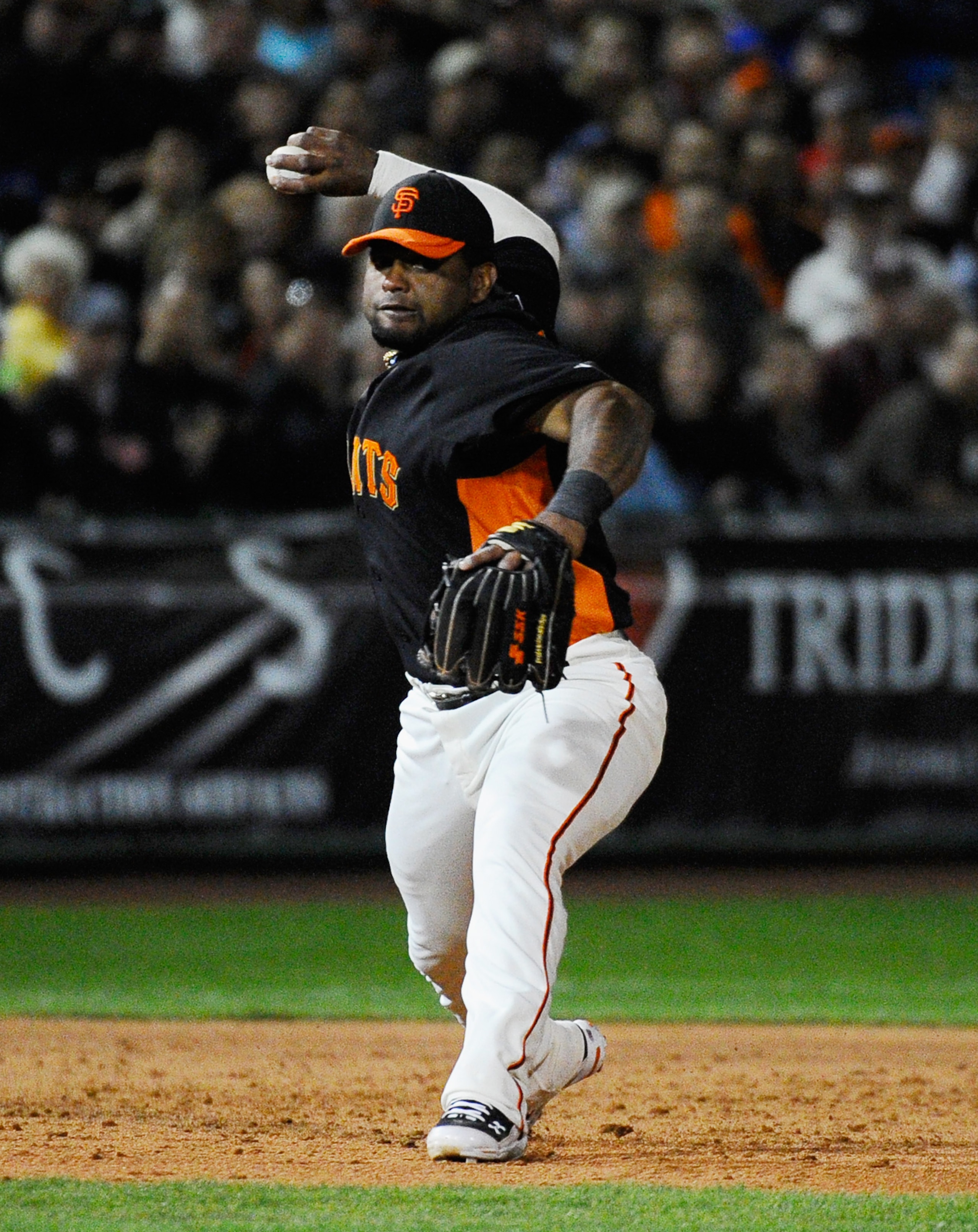 SCOTTSDALE, AZ - MARCH 07: Pablo Sandoval #48 of the San Francisco Giants throws to first base during an exhibition baseball game against the Texas Rangers in the first meeting between the two teams since the World Series at Scottsdale Stadium on March SCOTTSDALE, AZ - MARCH 07: Pablo Sandoval #48 of the San Francisco Giants throws to first base during an exhibition baseball game against the Texas Rangers in the first meeting between the two teams since the World Series at Scottsdale Stadium on March
