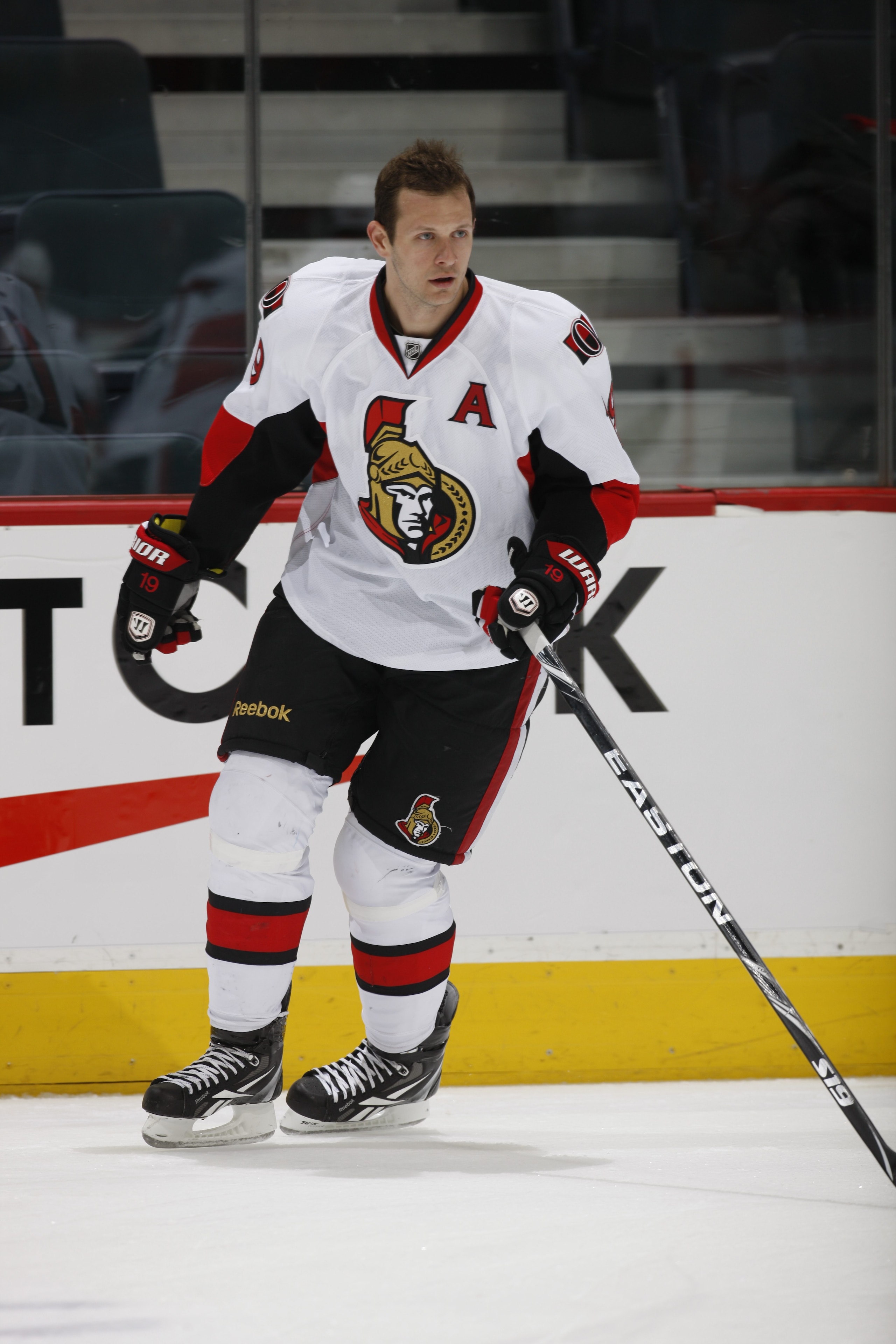 CALGARY, CANADA - FEBRUARY 9: Jason Spezza #19 of the Ottawa Senators skates against the Calgary Flames on February 9, 2011 at Scotiabank Saddledome in Calgary, Alberta, Canada. (Photo by Dale MacMillan/Getty Images)