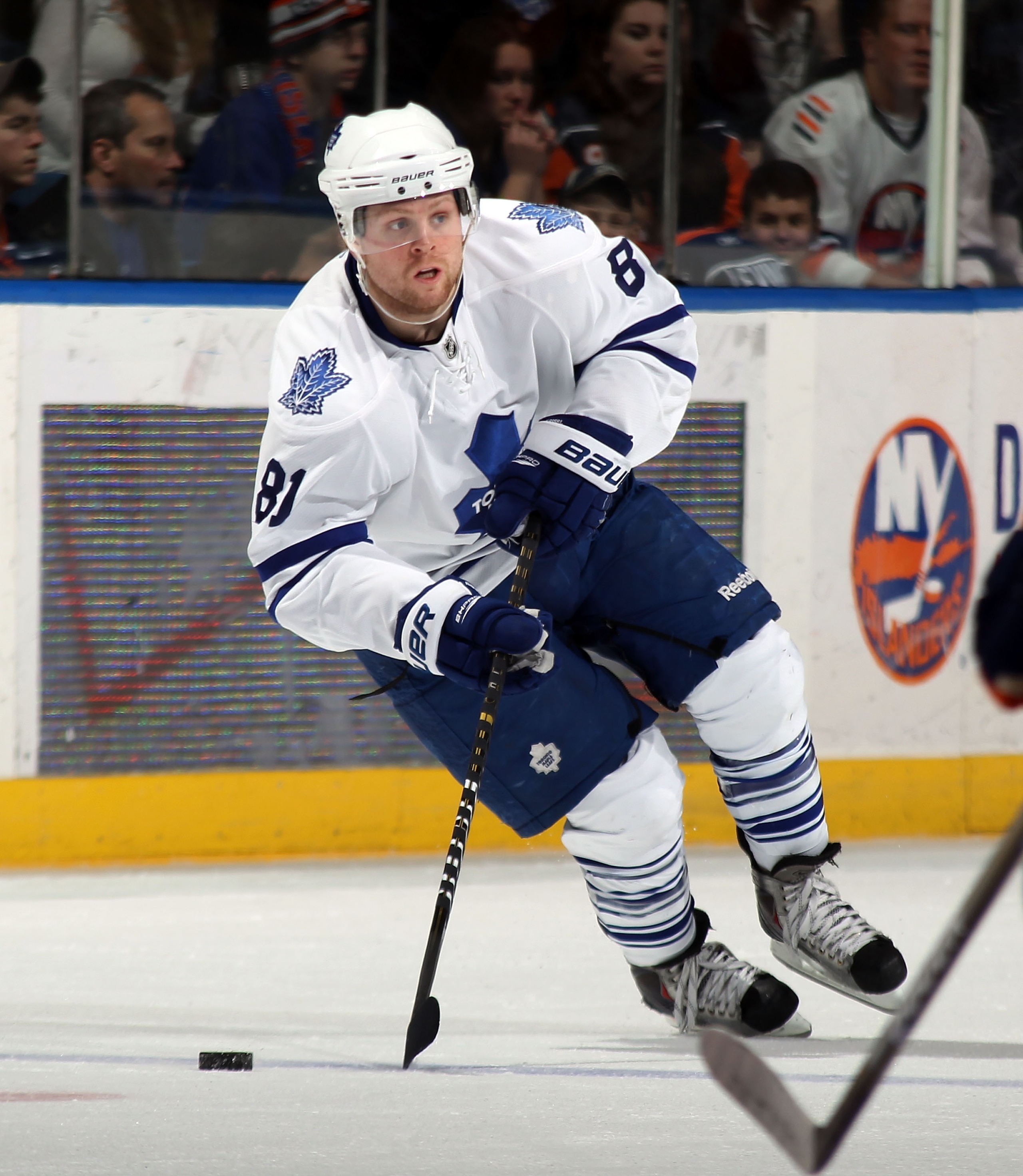 UNIONDALE, NY - MARCH 08:  Phil Kessel #81 of the Toronto Maple Leafs skates against the New York Islanders at the Nassau Coliseum on March 8, 2011 in Uniondale, New York. The Islanders defeated the Leafs 4-3 in overtime.  (Photo by Bruce Bennett/Getty Im
