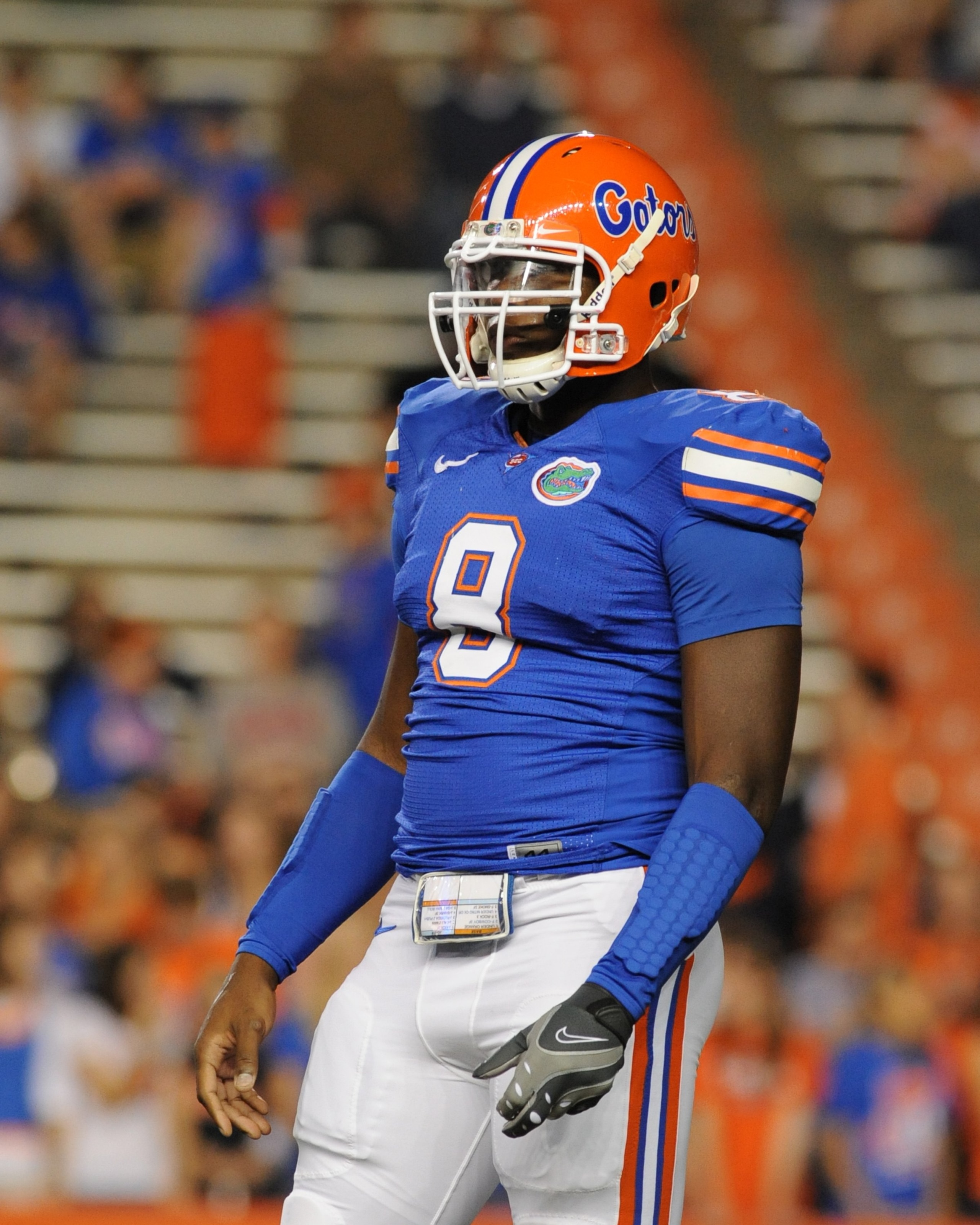 GAINESVILLE, FL - NOVEMBER 7: Defensive end Carlos Dunlap #8 of the Florida Gators sets on defense against the Vanderbilt Commodores on November 7, 2009 at Ben Hill Griffin Stadium in Gainesville, Florida. (Photo by Al Messerschmidt/Getty Images) GAINESVILLE, FL - NOVEMBER 7: Defensive end Carlos Dunlap #8 of the Florida Gators sets on defense against the Vanderbilt Commodores on November 7, 2009 at Ben Hill Griffin Stadium in Gainesville, Florida. (Photo by Al Messerschmidt/Getty Images)