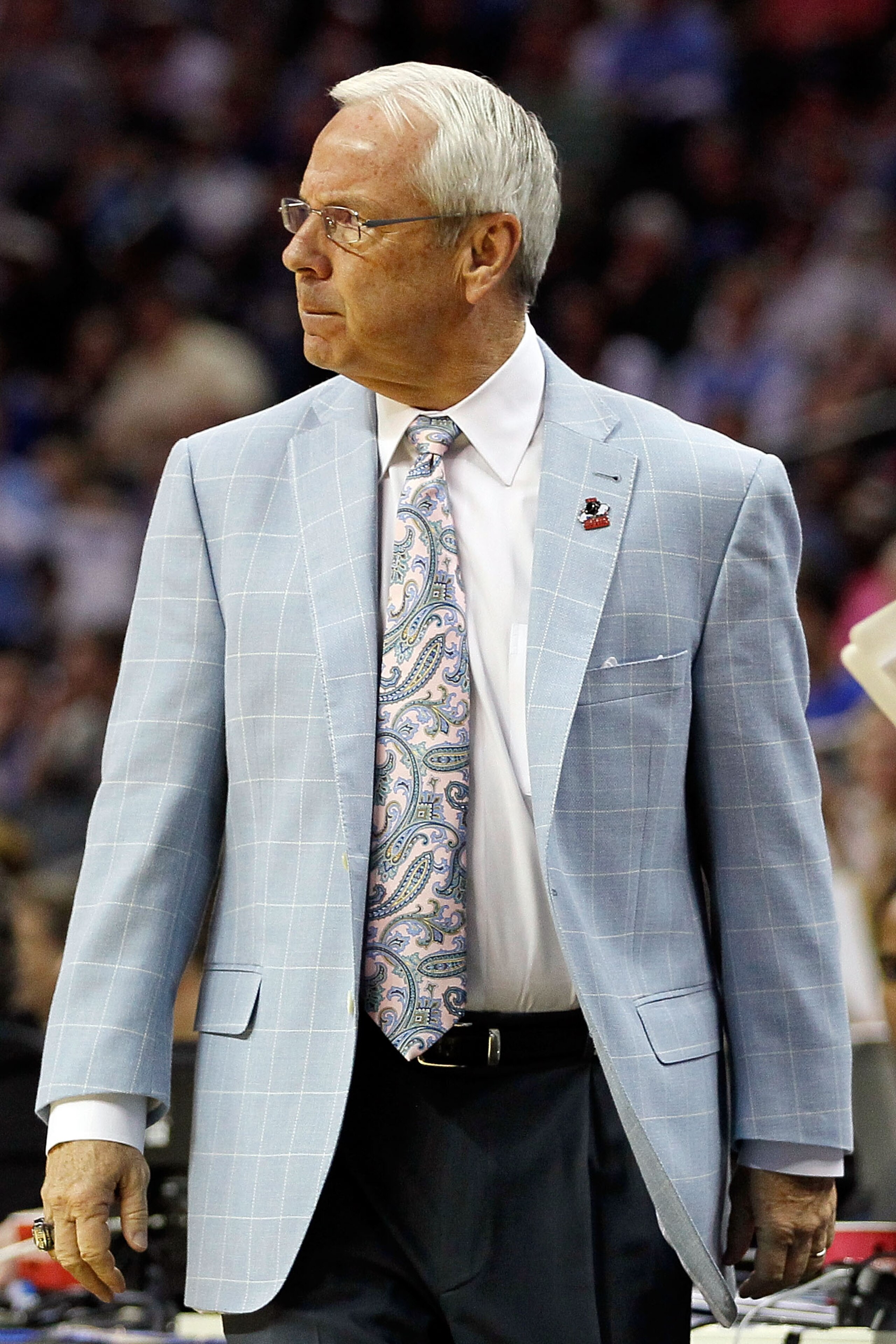 CHARLOTTE, NC - MARCH 20:  Head coach Roy Williams of the North Carolina Tar Heels looks on while taking on the Washington Huskies during the third round of the 2011 NCAA men's basketball tournament at Time Warner Cable Arena on March 20, 2011 in Charlott