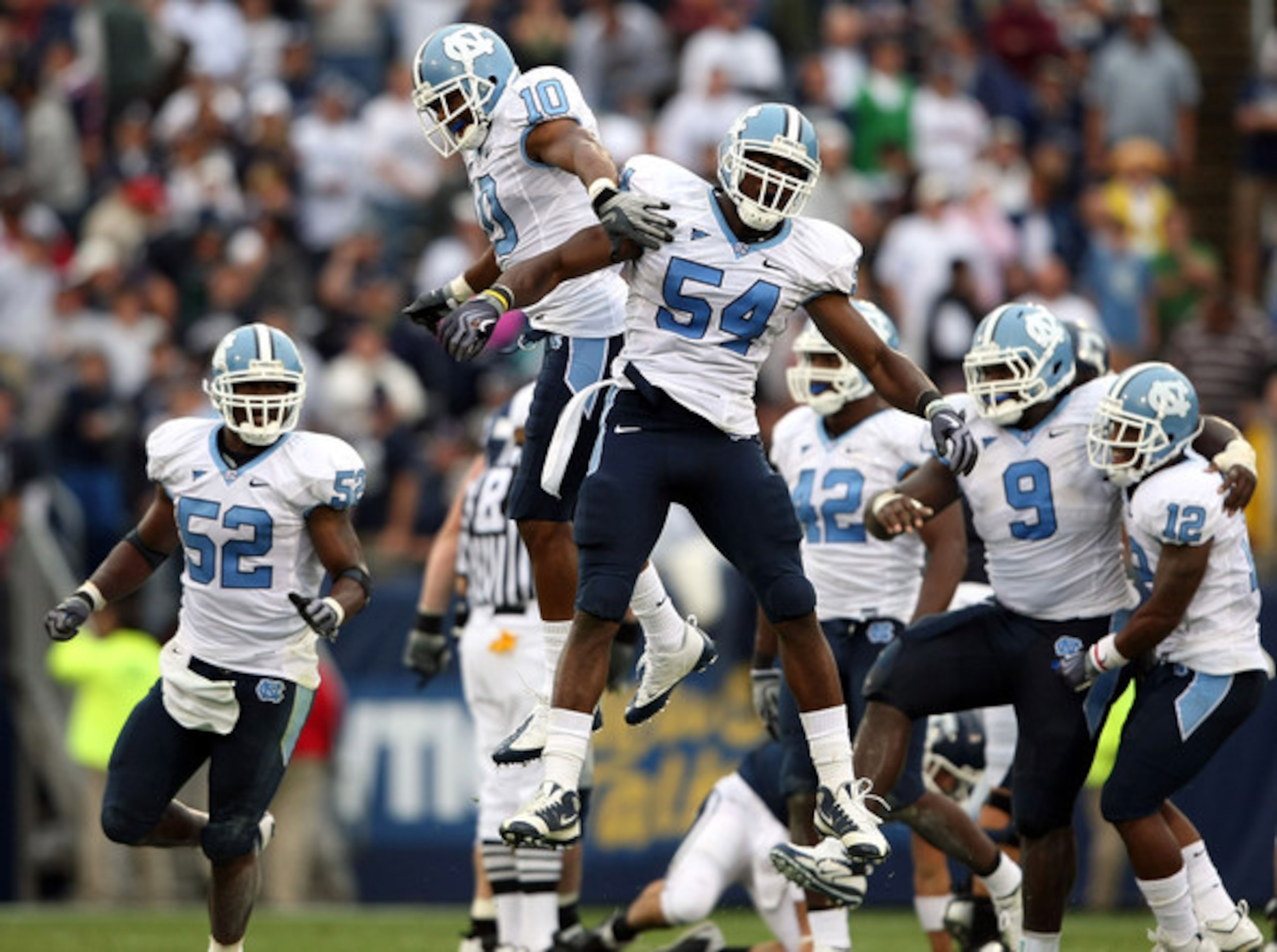Bruce Carter is a stiff run stopper and a great coverage linebacker