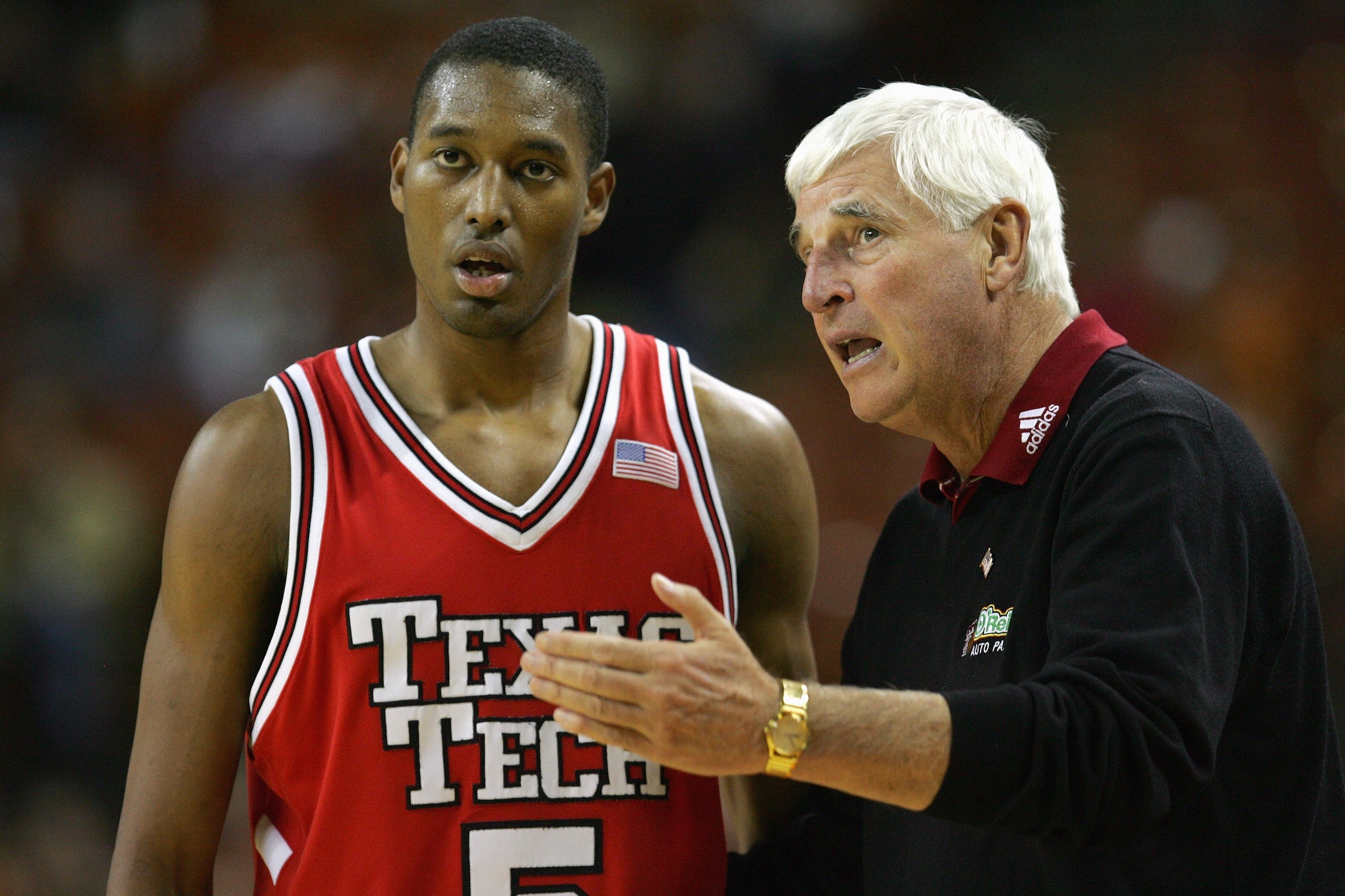 AUSTIN, TX - JANUARY 26: Head coach Bob Knight of the Texas Tech Red Raiders talks with D'walyn Roberts #5 during play with the Texas Longhorns on January 26, 2008 at the Frank Erwin Center in Austin, Texas (Photo by Ronald Martinez/Getty Images)