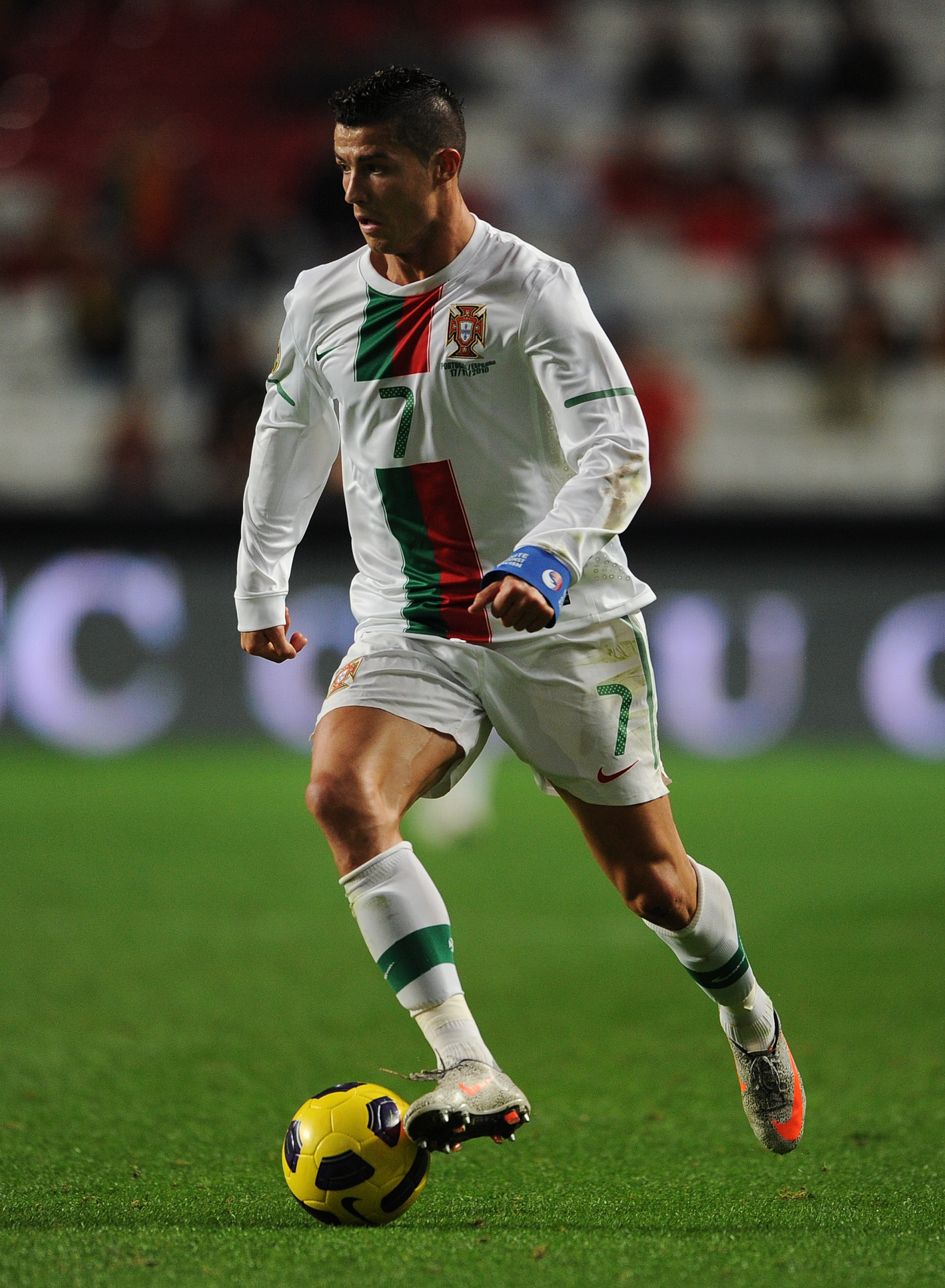LISBON, PORTUGAL - NOVEMBER 17:  Cristiano Ronaldo of Portugal controls the ball during the International Friendly match between Portugal and Spain at the Estadio da Luz on November 17, 2010 in Lisbon, Portugal.  (Photo by Jasper Juinen/Getty Images)