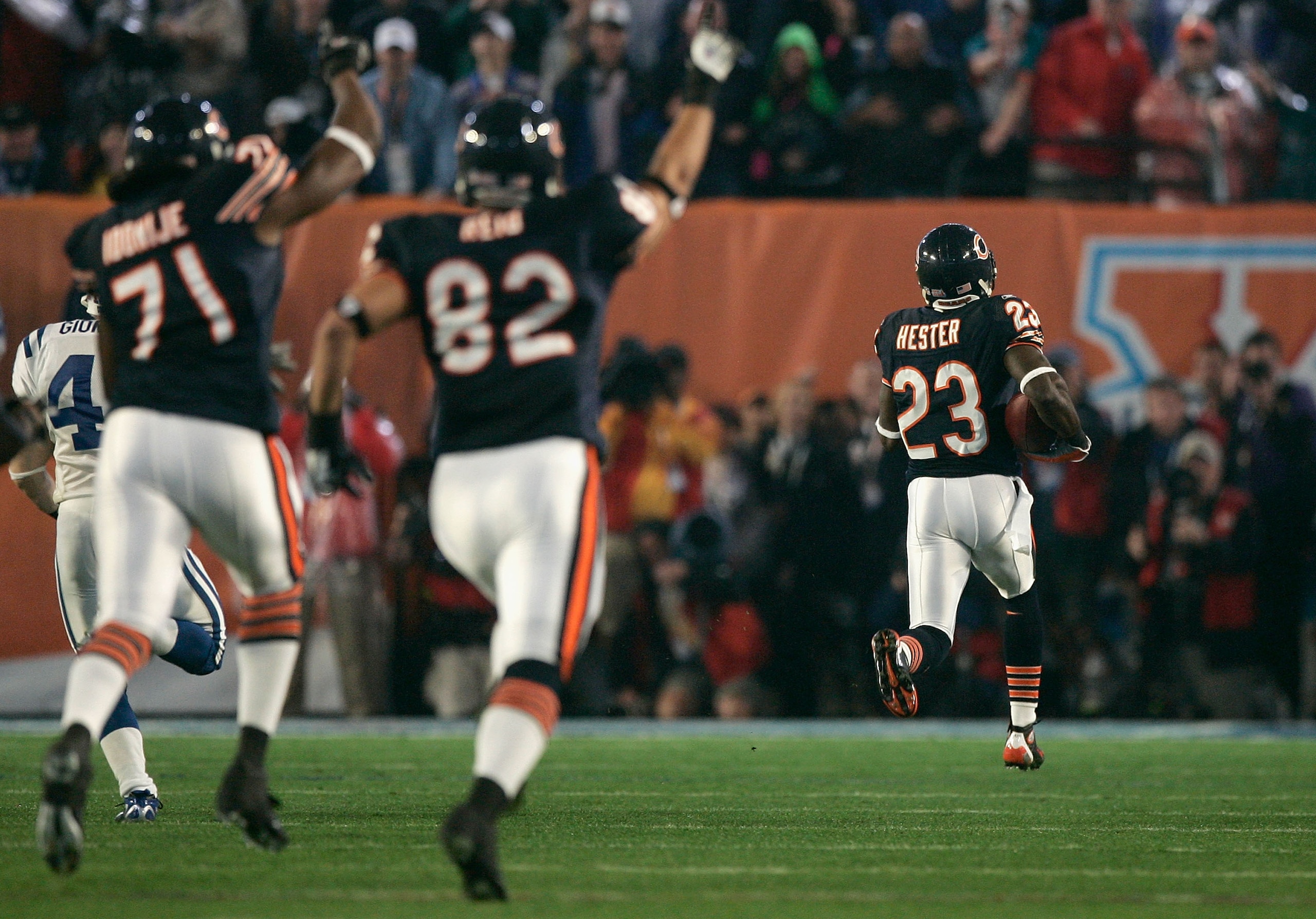 MIAMI GARDENS, FL - FEBRUARY 04:  Kick returner Devin Hester #23 of the Chicago Bears returns the opening kickoff 92-yards for a touchdown against the Indianapolis Colts in the first quarter of Super Bowl XLI on February 4, 2007 at Dolphin Stadium in Miam