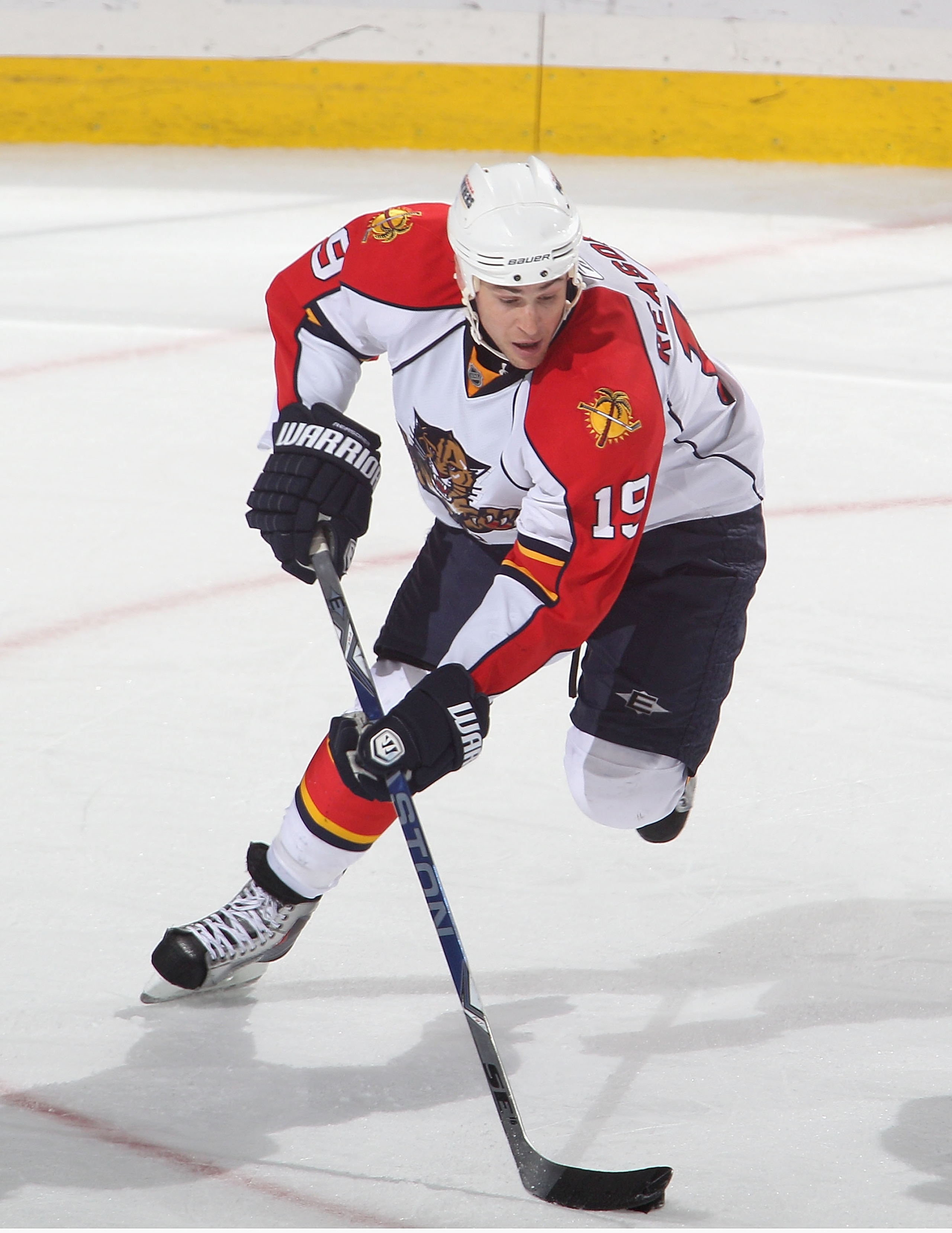 BUFFALO, NY - DECEMBER 23: Marty Reasoner #19 of the Florida Panthers skates against the Buffalo Sabres  at HSBC Arena on December 23, 2010 in Buffalo, New York. Florida won 4-3.  (Photo by Rick Stewart/Getty Images)