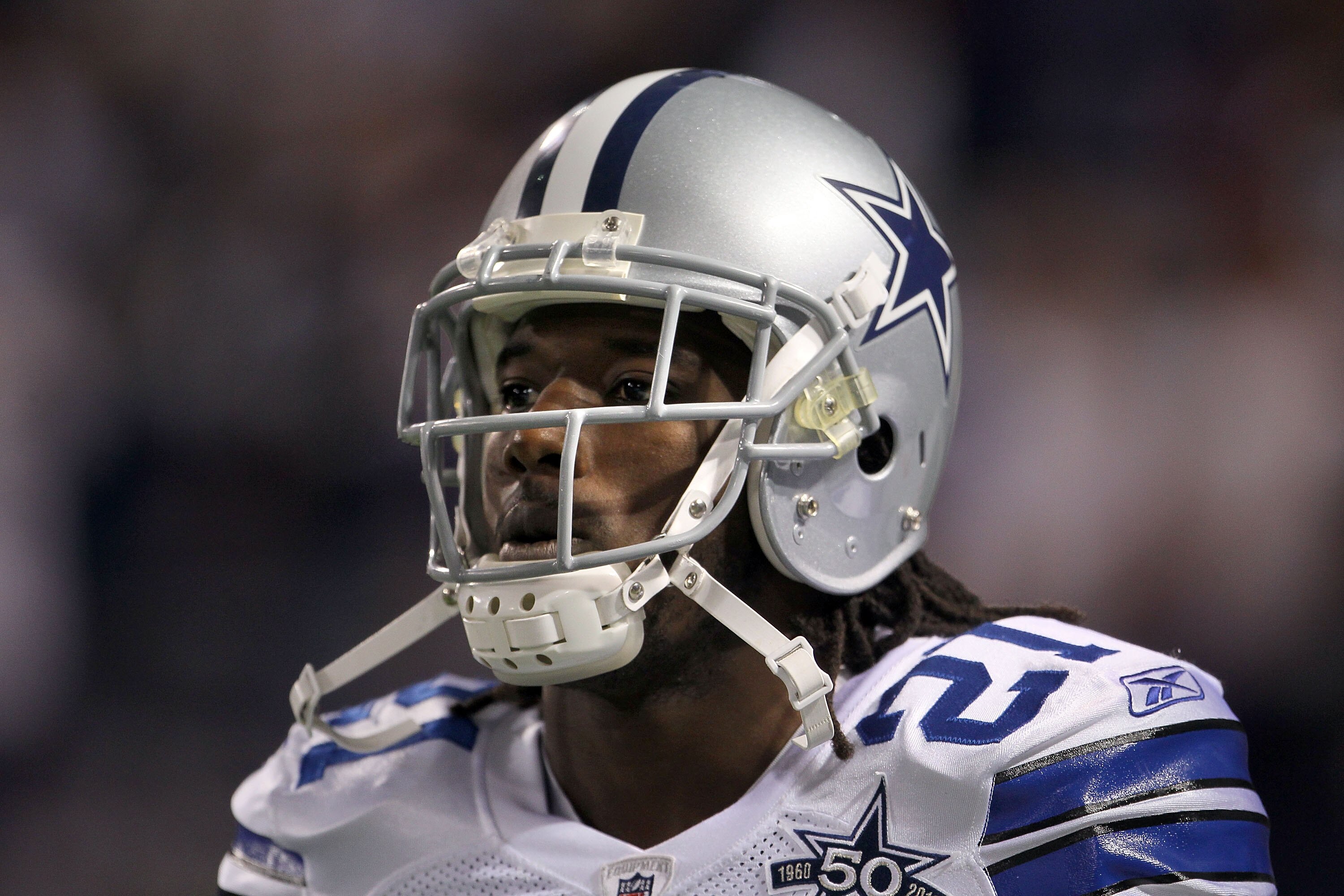MINNEAPOLIS - OCTOBER 17:  Mike Jenkins #21 of the Dallas Cowboys looks on during the game against the Minnesota Vikings at Mall of America Field on October 17, 2010 in Minneapolis, Minnesota.  (Photo by Jeff Gross/Getty Images)