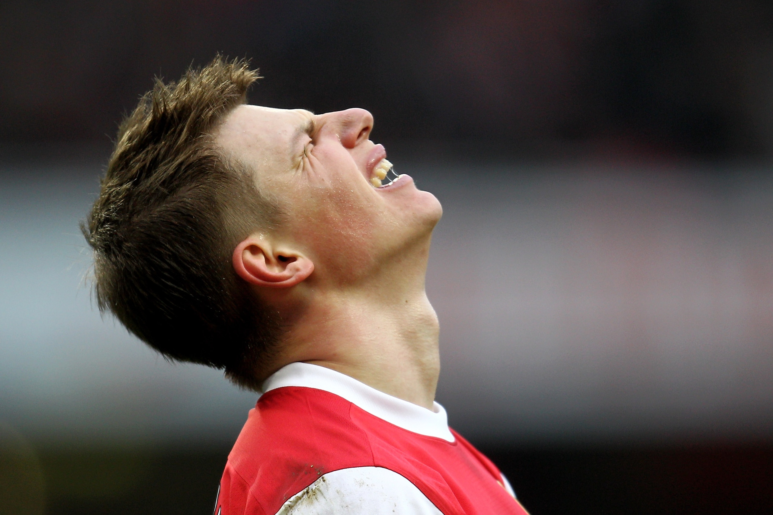 LONDON, ENGLAND - MARCH 05:  Andrey Arshavin of Arsenal reacta during the Barclays Premier League match between Arsenal and Sunderland at Emirates Stadium on March 5, 2011 in London, England.  (Photo by Paul Gilham/Getty Images)